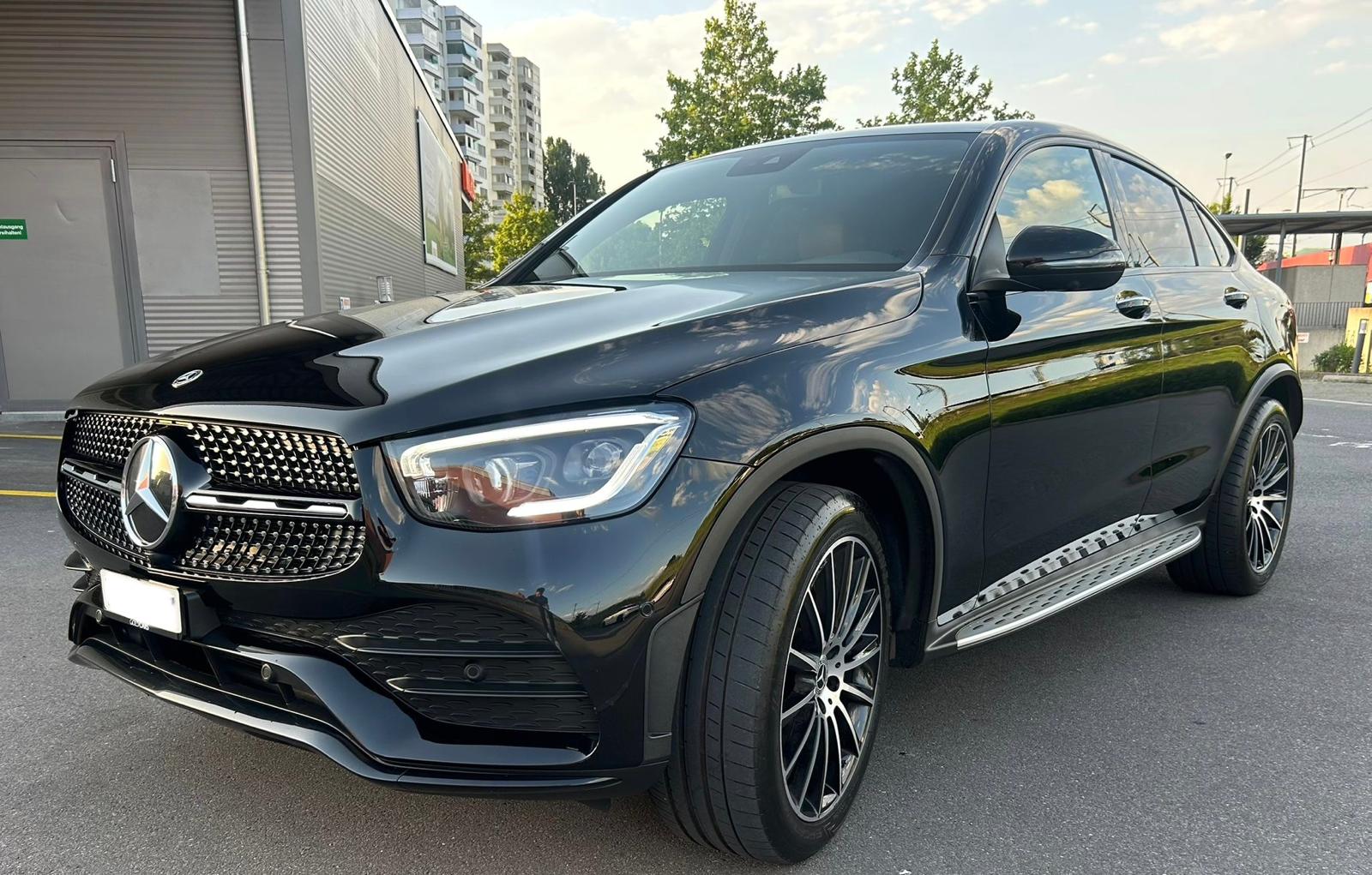 MERCEDES-BENZ GLC Coupé 220d AMG Line ***STERNENHIMMEL***LEASING MÖGLICH 3.99% ZINS-image-1