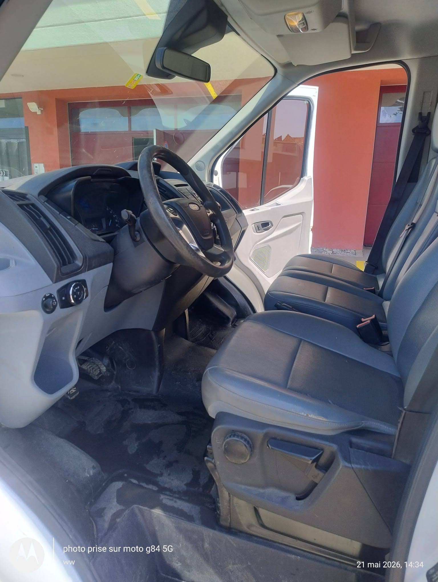 FORD 2.2 TDCi 125 Ambiente-image-4