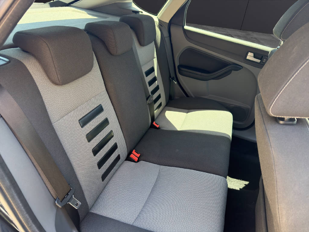 FORD Focus 1.8i 16V Carving-image-10