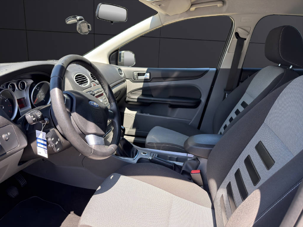 FORD Focus 1.8i 16V Carving-image-7