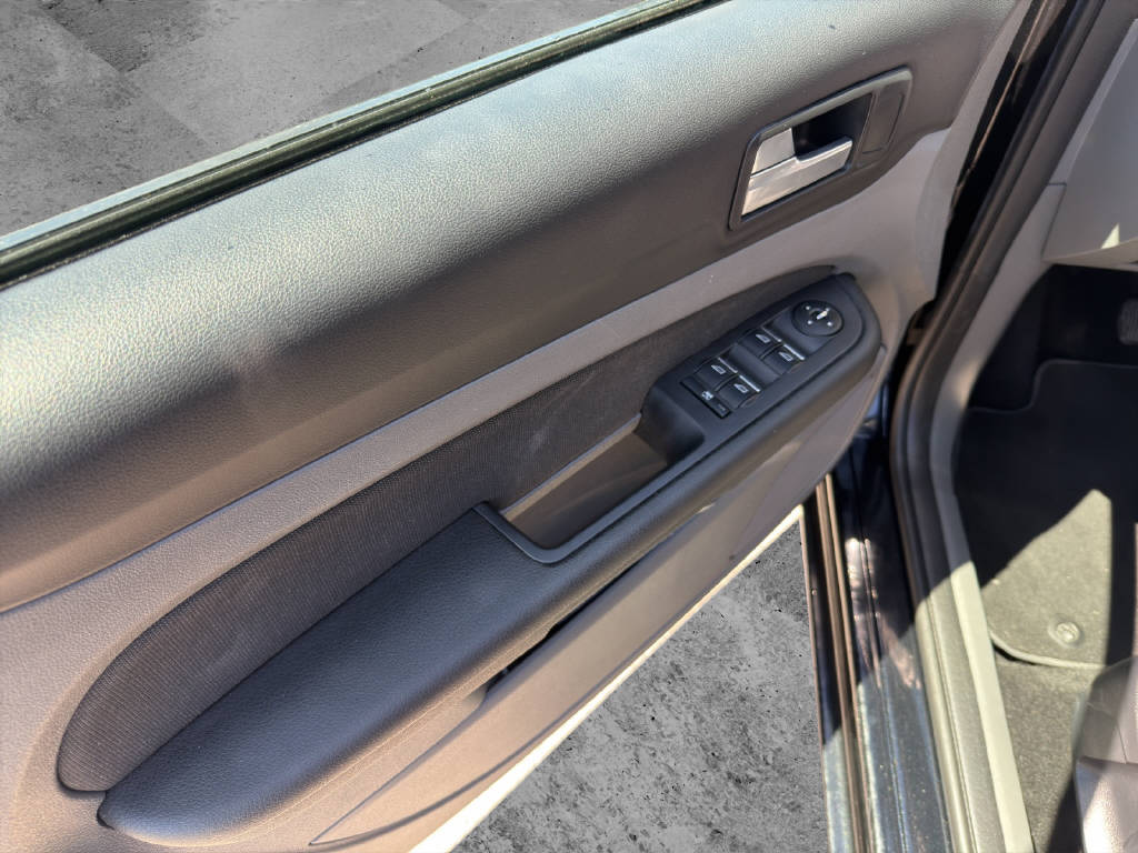 FORD Focus 1.8i 16V Carving-image-8