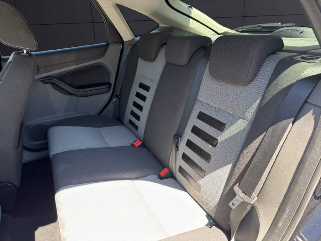FORD Focus 1.8i 16V Carving-image-14