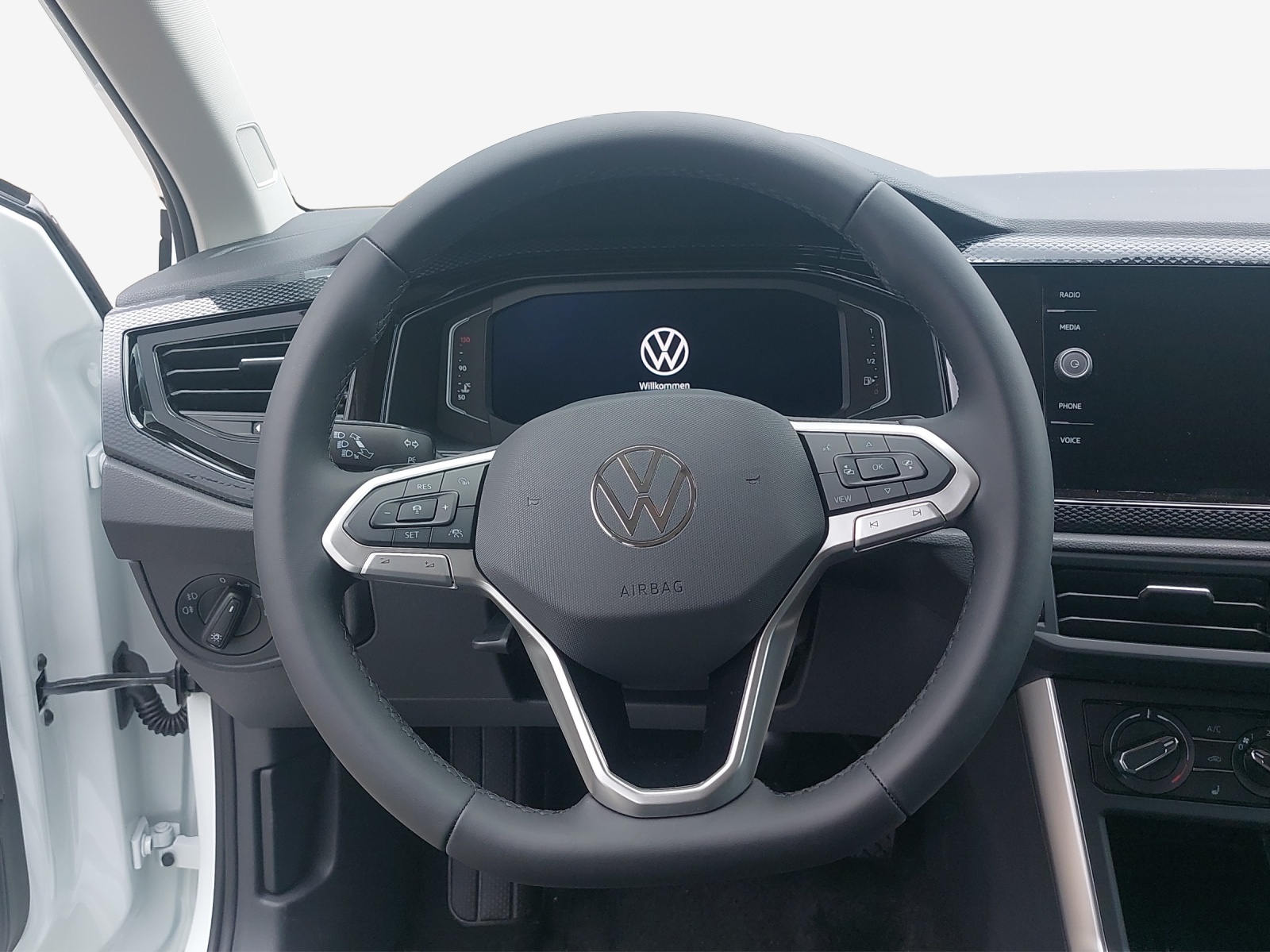 VW Polo 1.0 TSI Life DSG-image-9