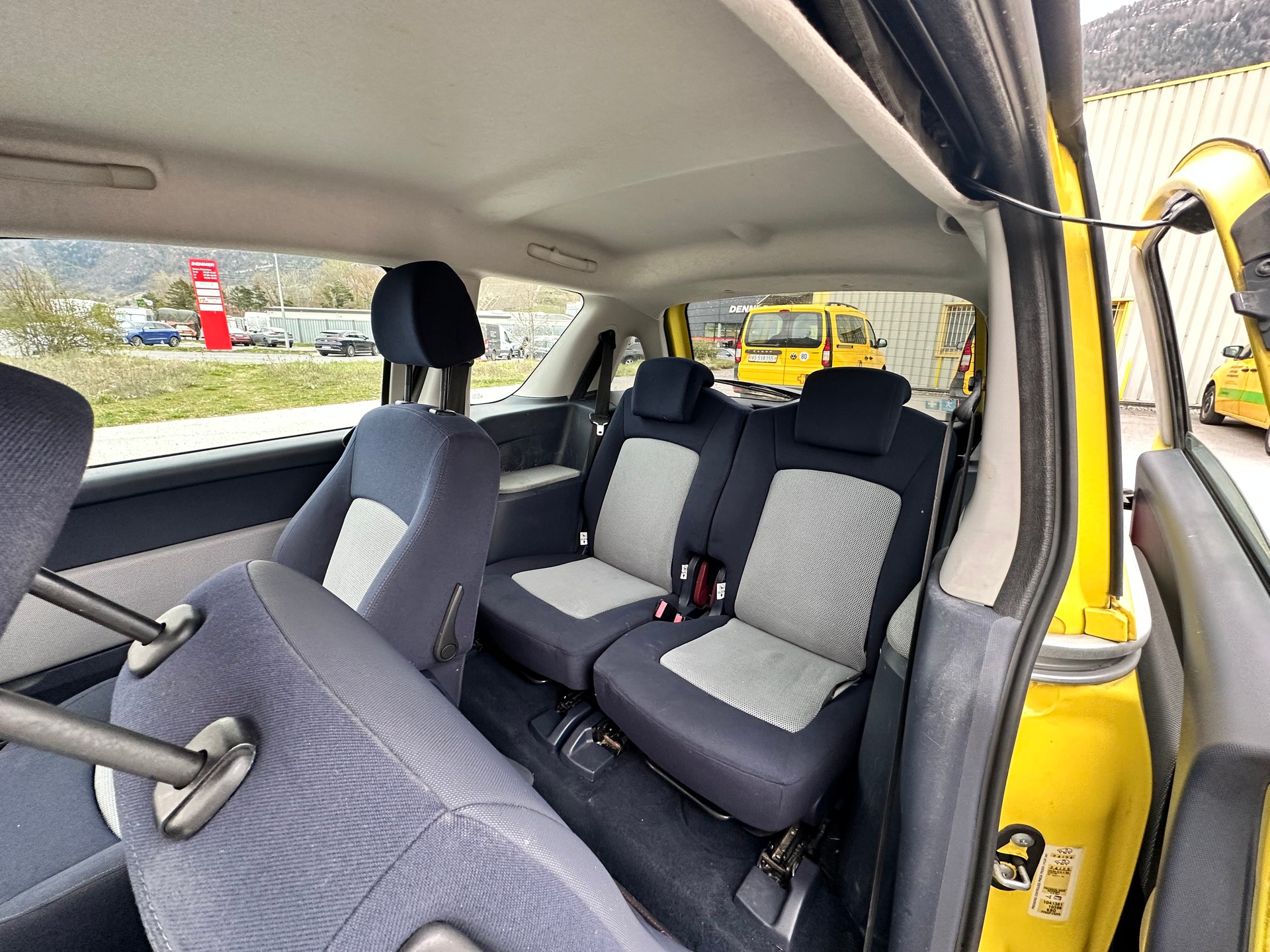 PEUGEOT 1007 1.6 Sport(y) 2-Tronic-image-15