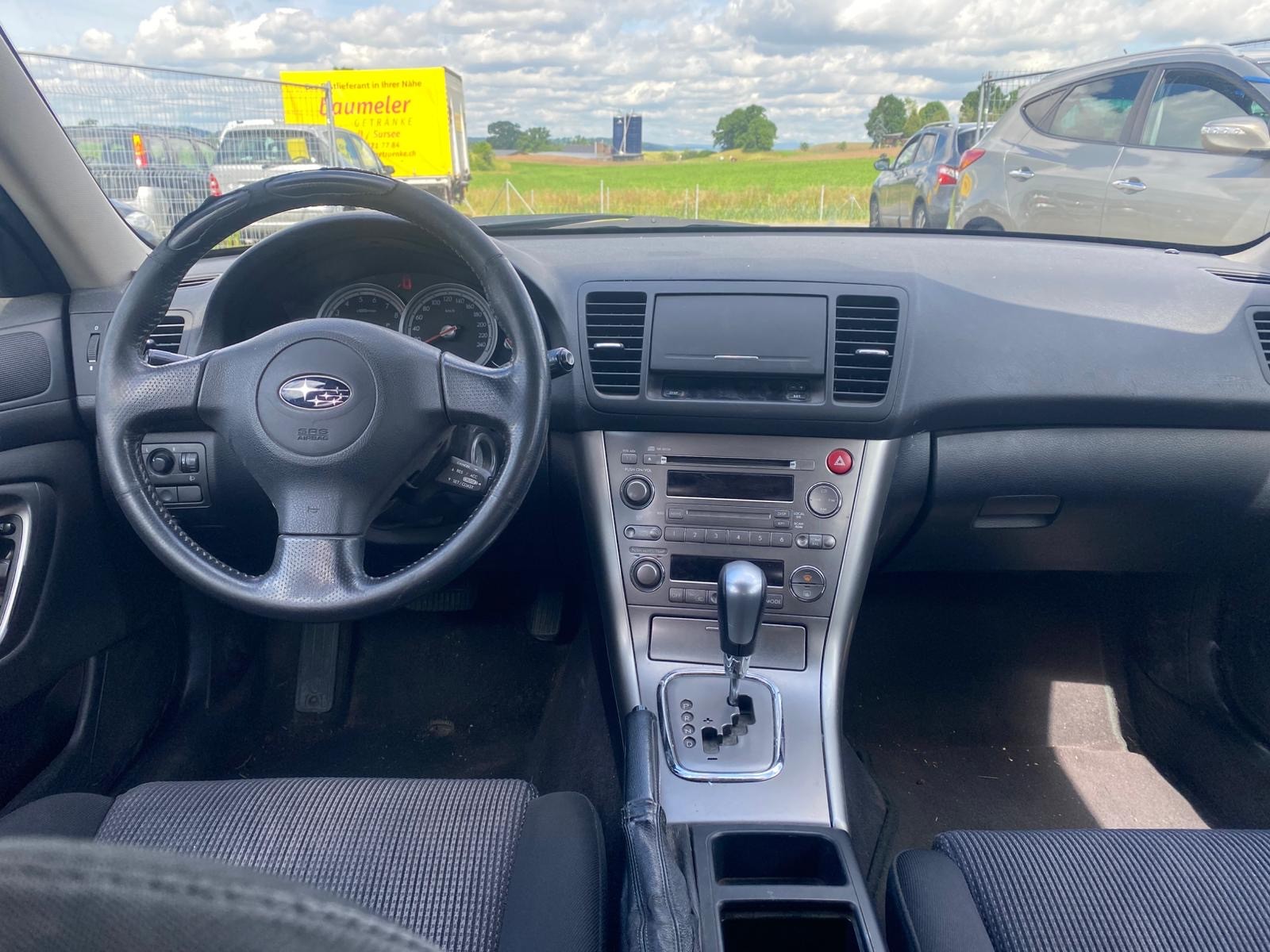 SUBARU Outback 2.5i AWD-image-10
