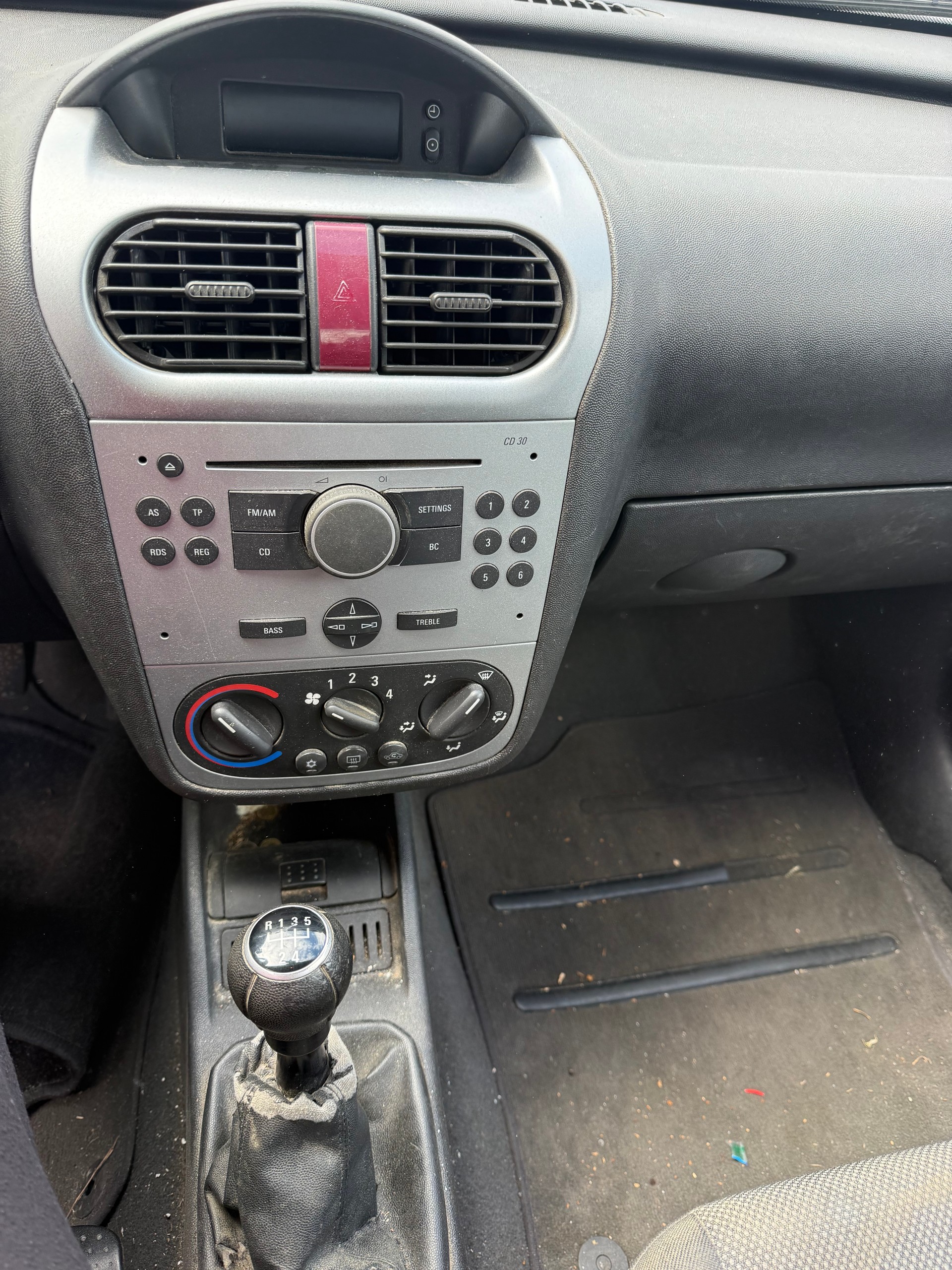 OPEL Corsa 1.2 TP (Essentia)-image-6