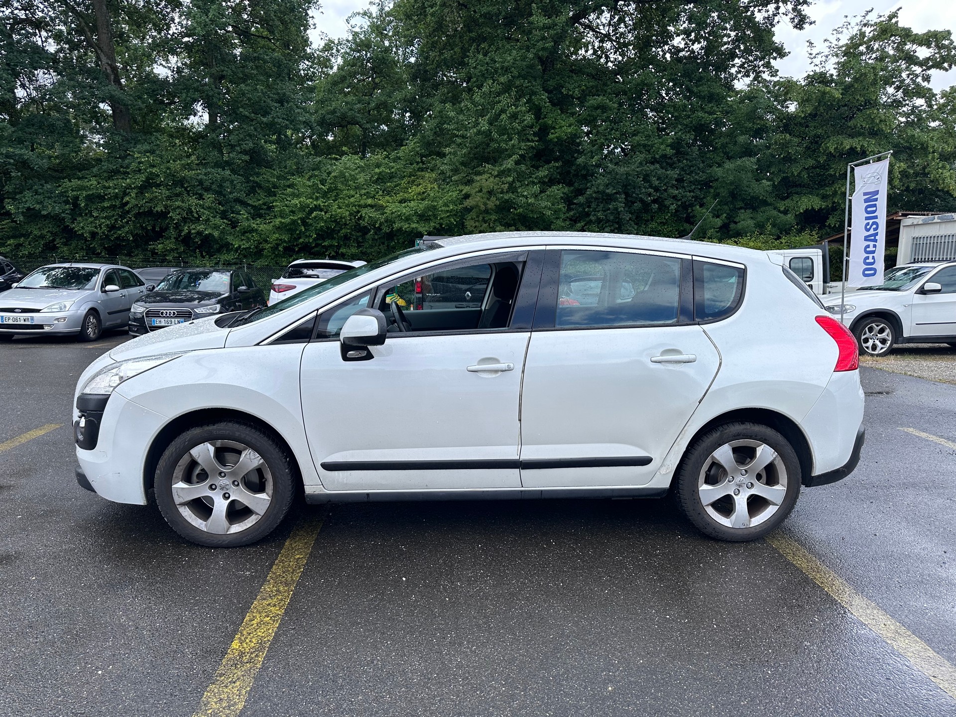 PEUGEOT 3008 1.6 16V T Platinum-image-1