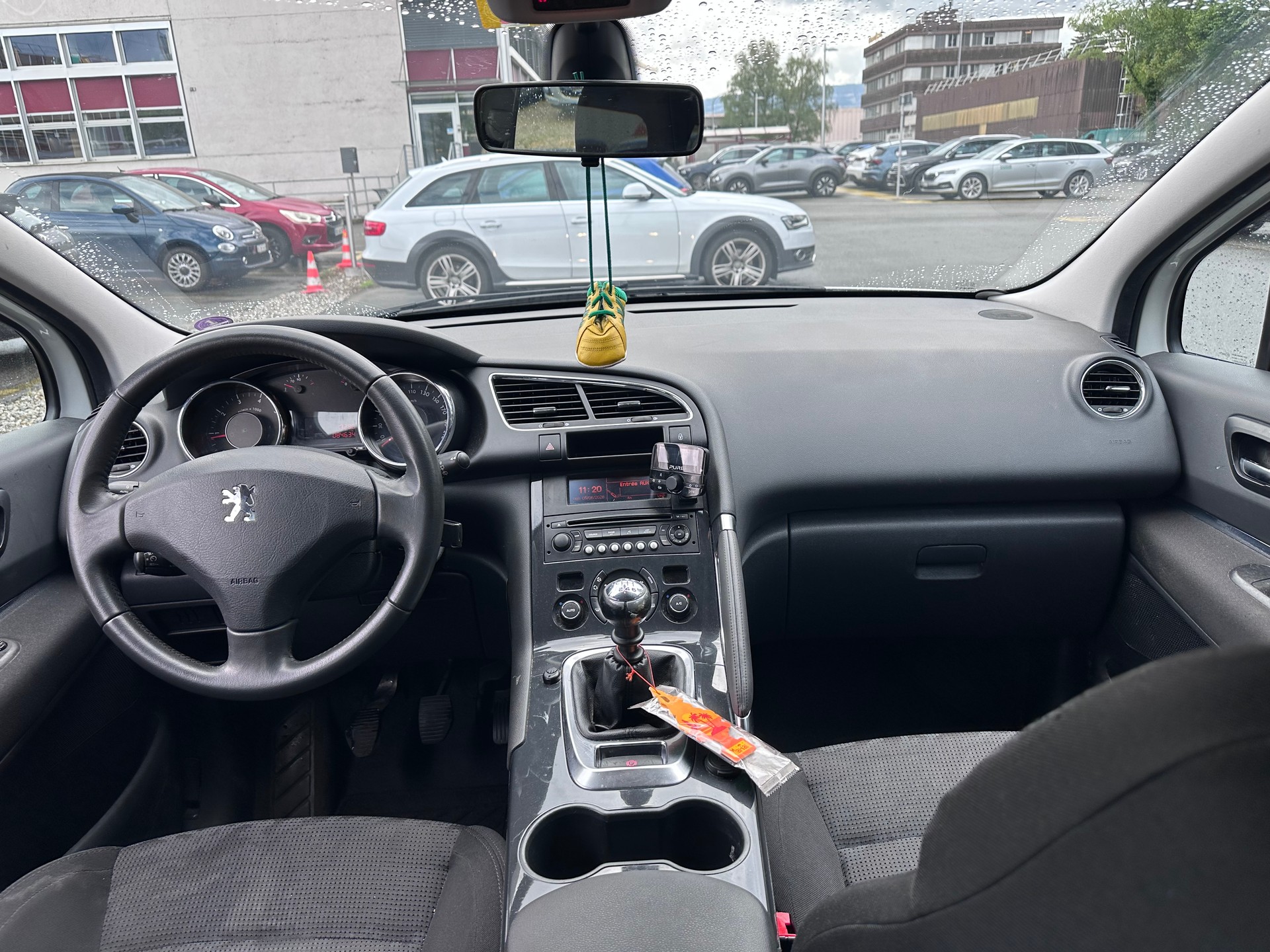 PEUGEOT 3008 1.6 16V T Platinum-image-8