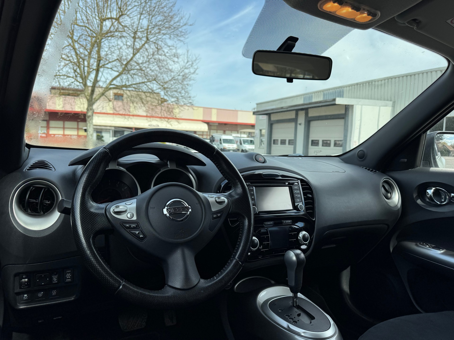 NISSAN Juke 1.6 DIG-T tekna 4x4 Xtronic M-CVT-image-8
