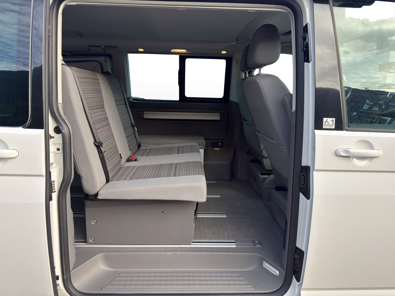 VW T6.1 California 2.0 TDI Beach Edition Spirit DSG-image-10