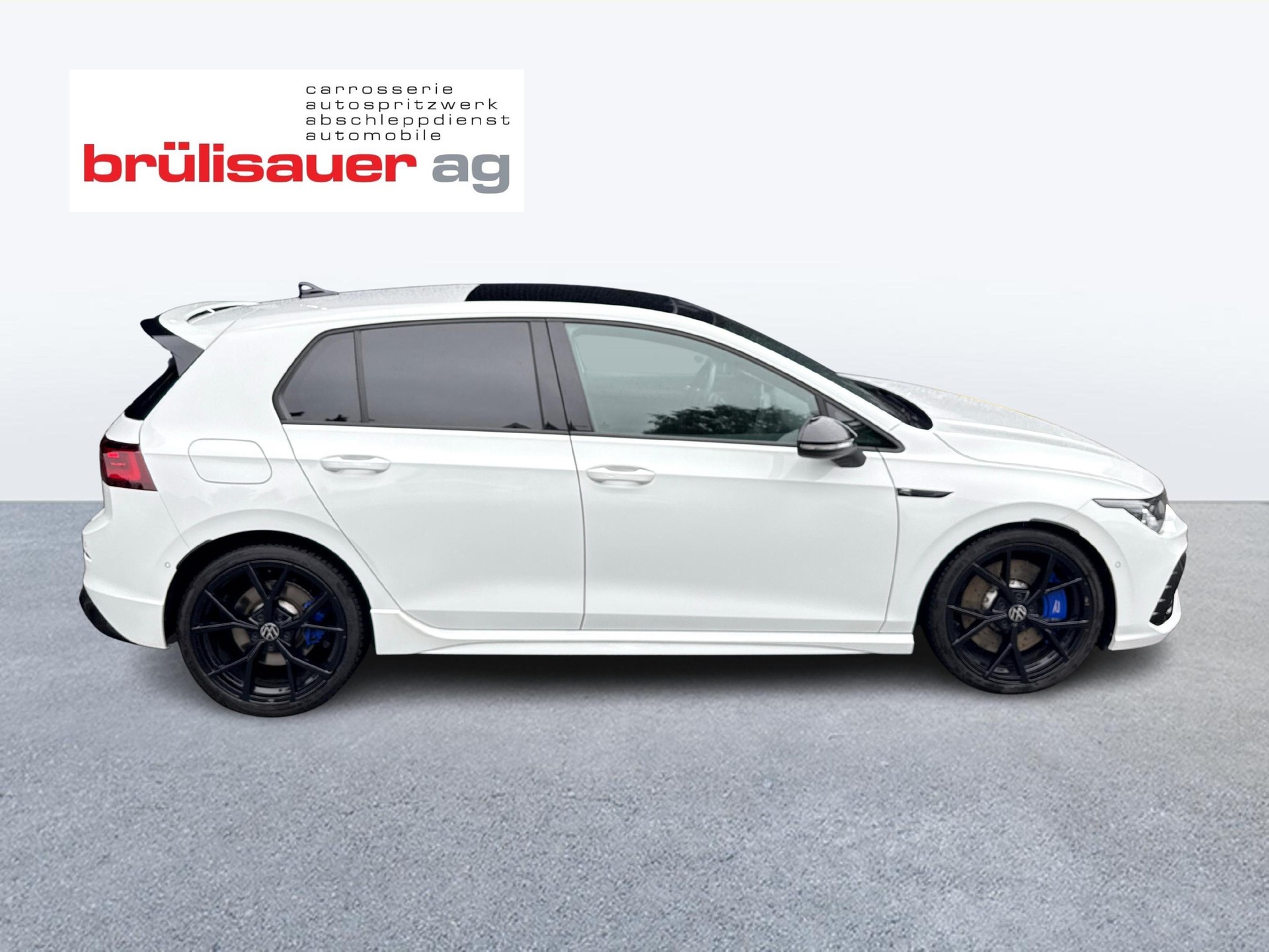 VW Golf VIII 2.0 TSI R DSG 4motion-image-5