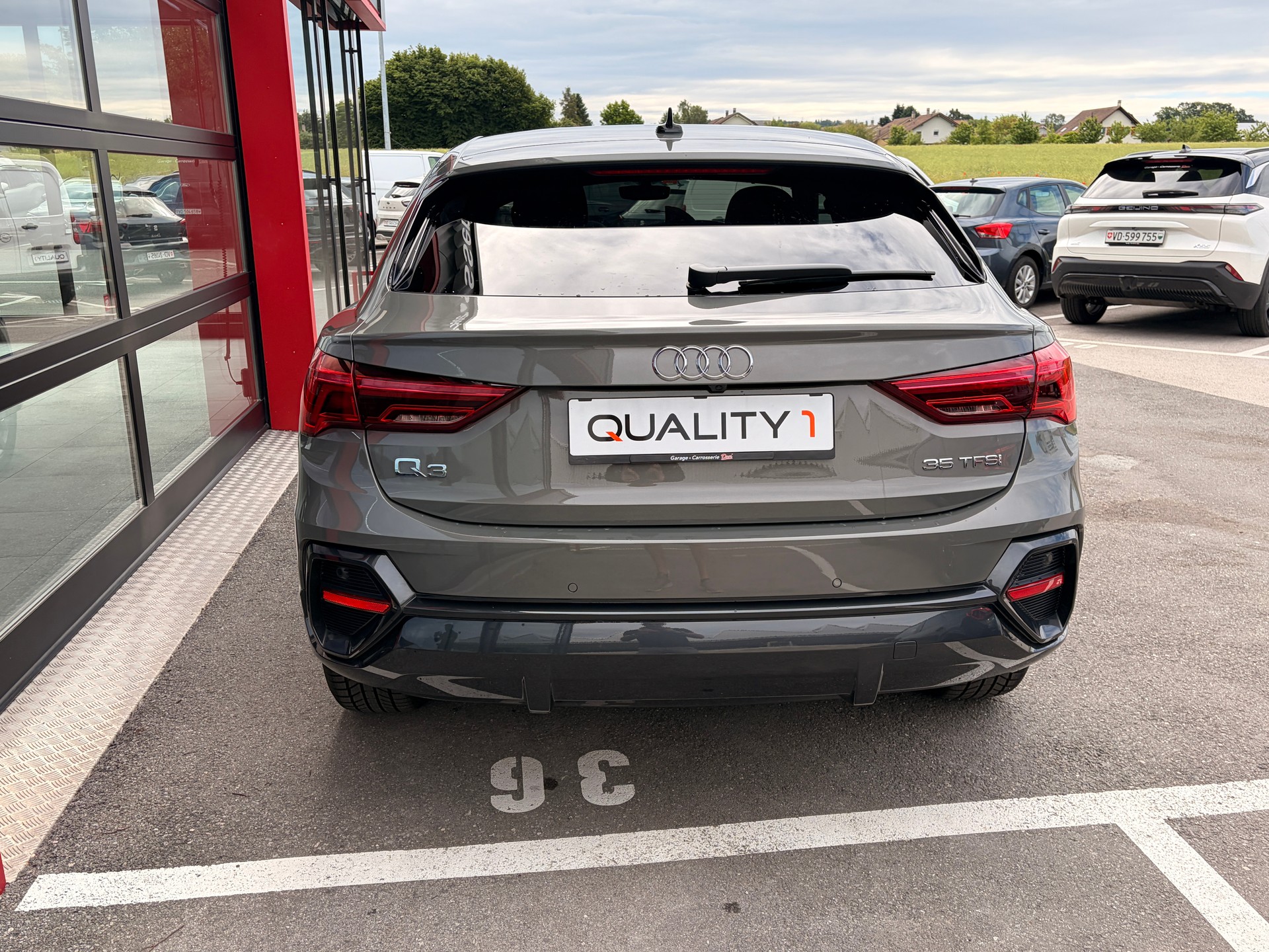 AUDI Q3 Sportback 35 TFSI Attraction S-tronic-image-4