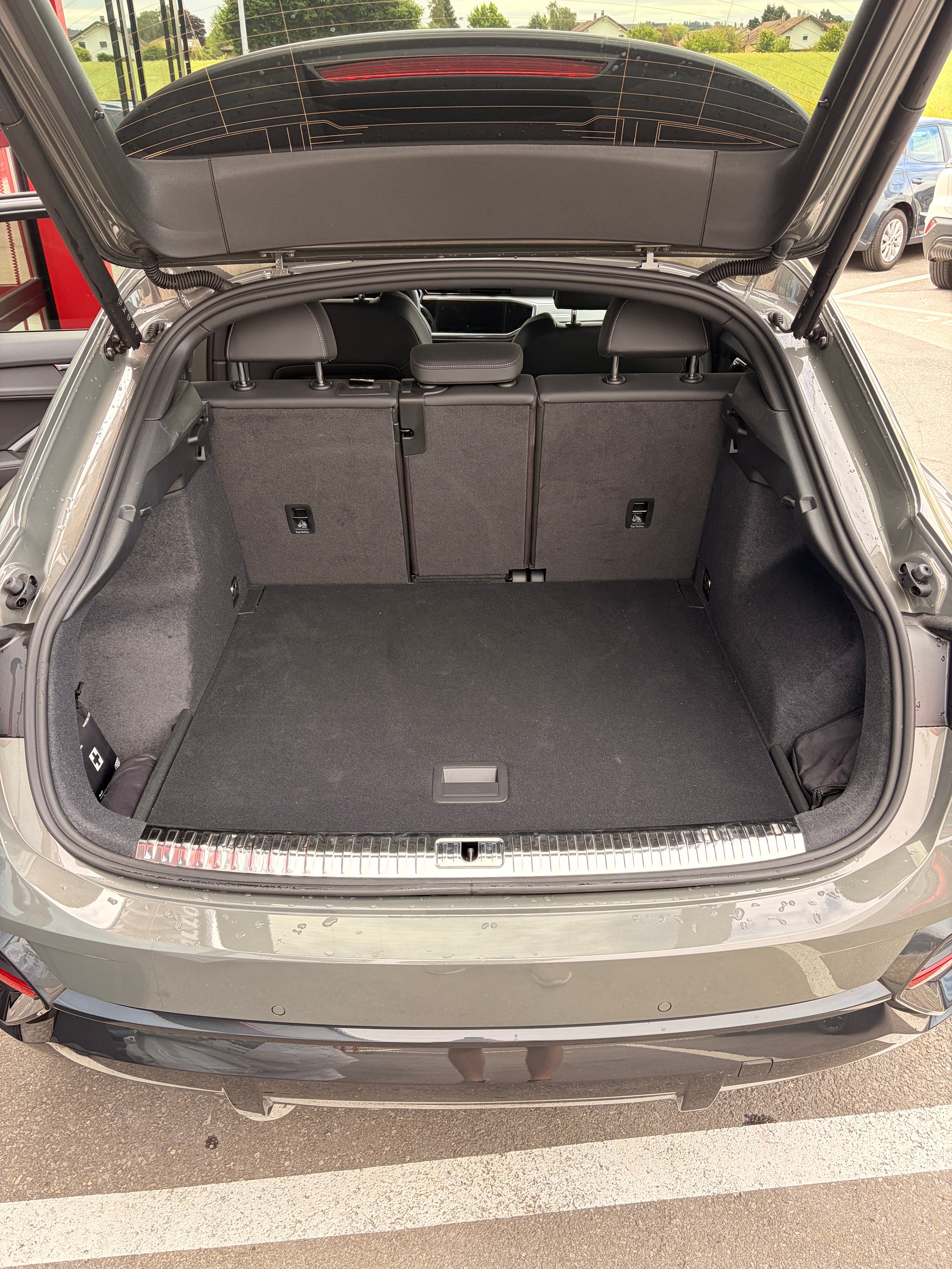 AUDI Q3 Sportback 35 TFSI Attraction S-tronic-image-5