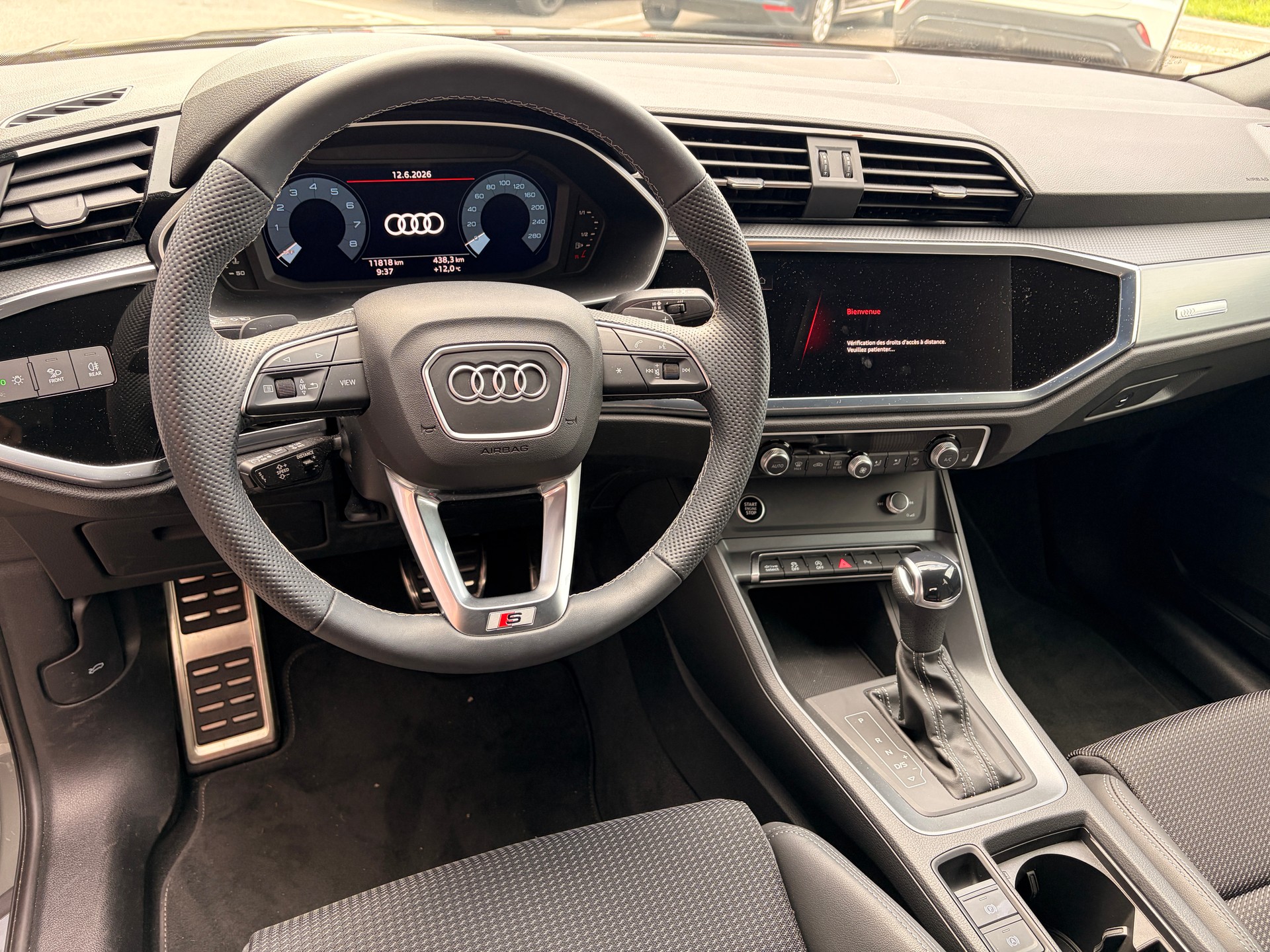 AUDI Q3 Sportback 35 TFSI Attraction S-tronic-image-9