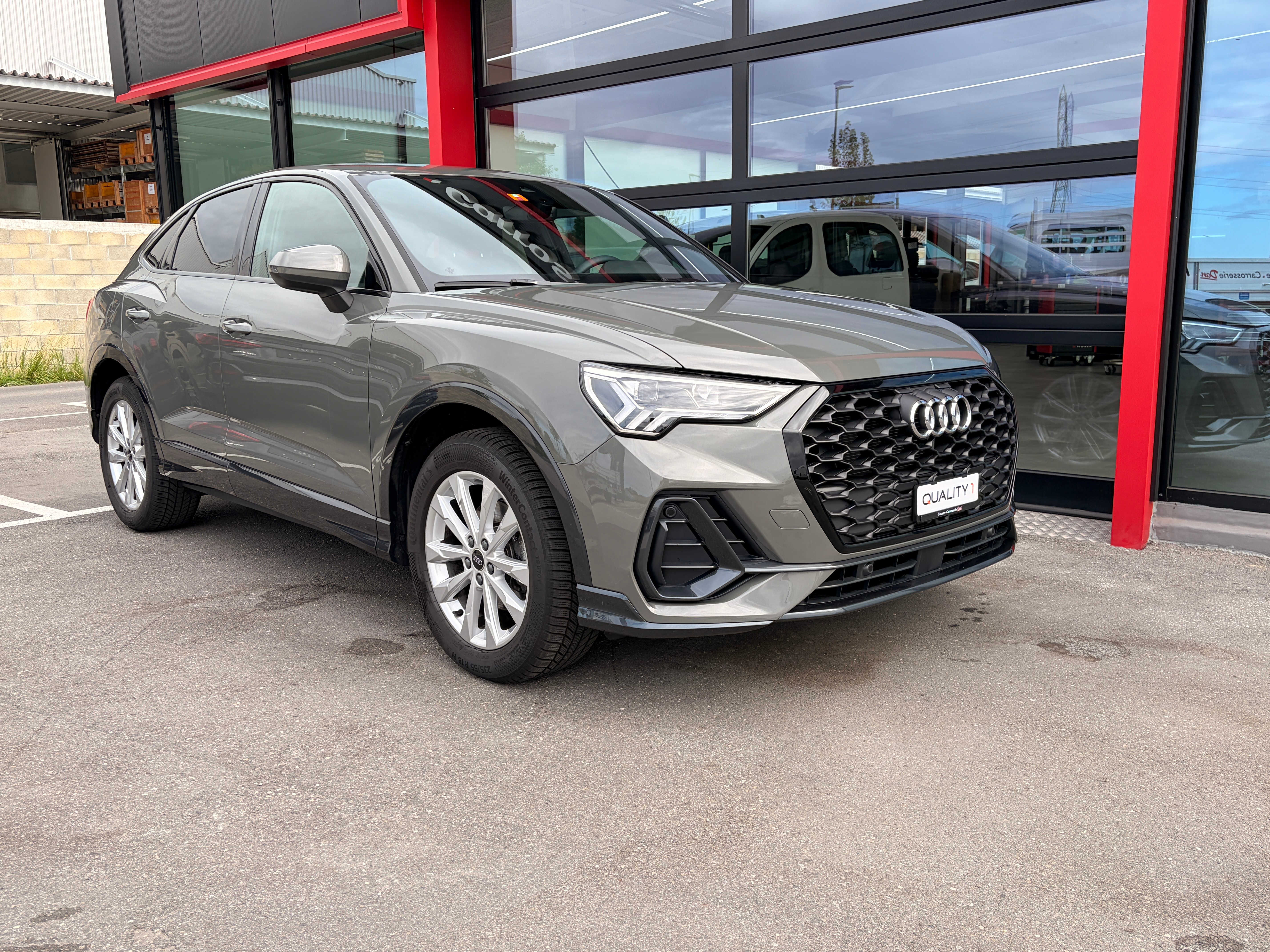 AUDI Q3 Sportback 35 (SUV / Geländewagen) Audi AUDI Q3 Sportback 35 (SUV / Geländewagen)
