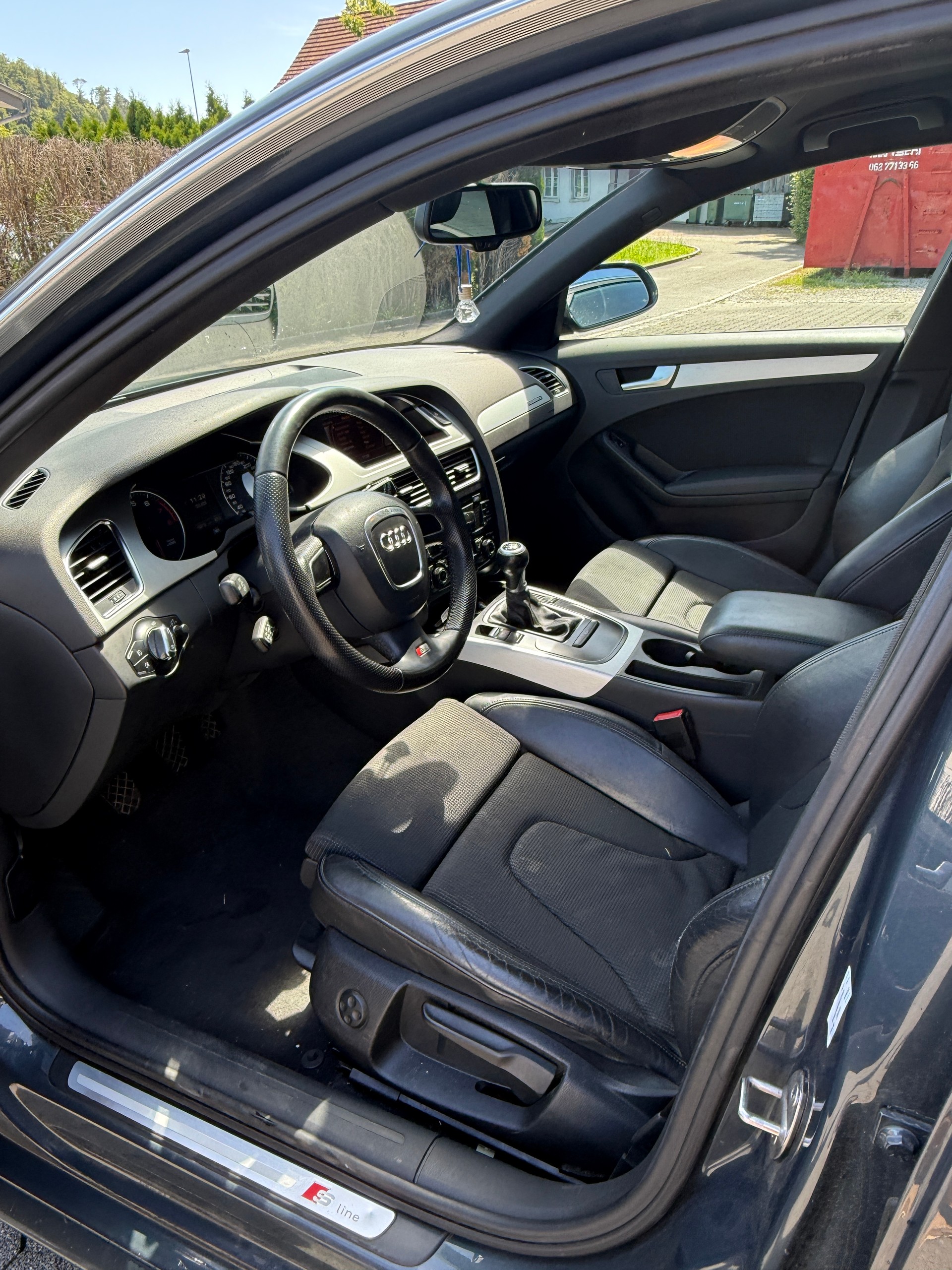 AUDI A4 Avant 2.0 TFSI quattro S-tronic-image-20
