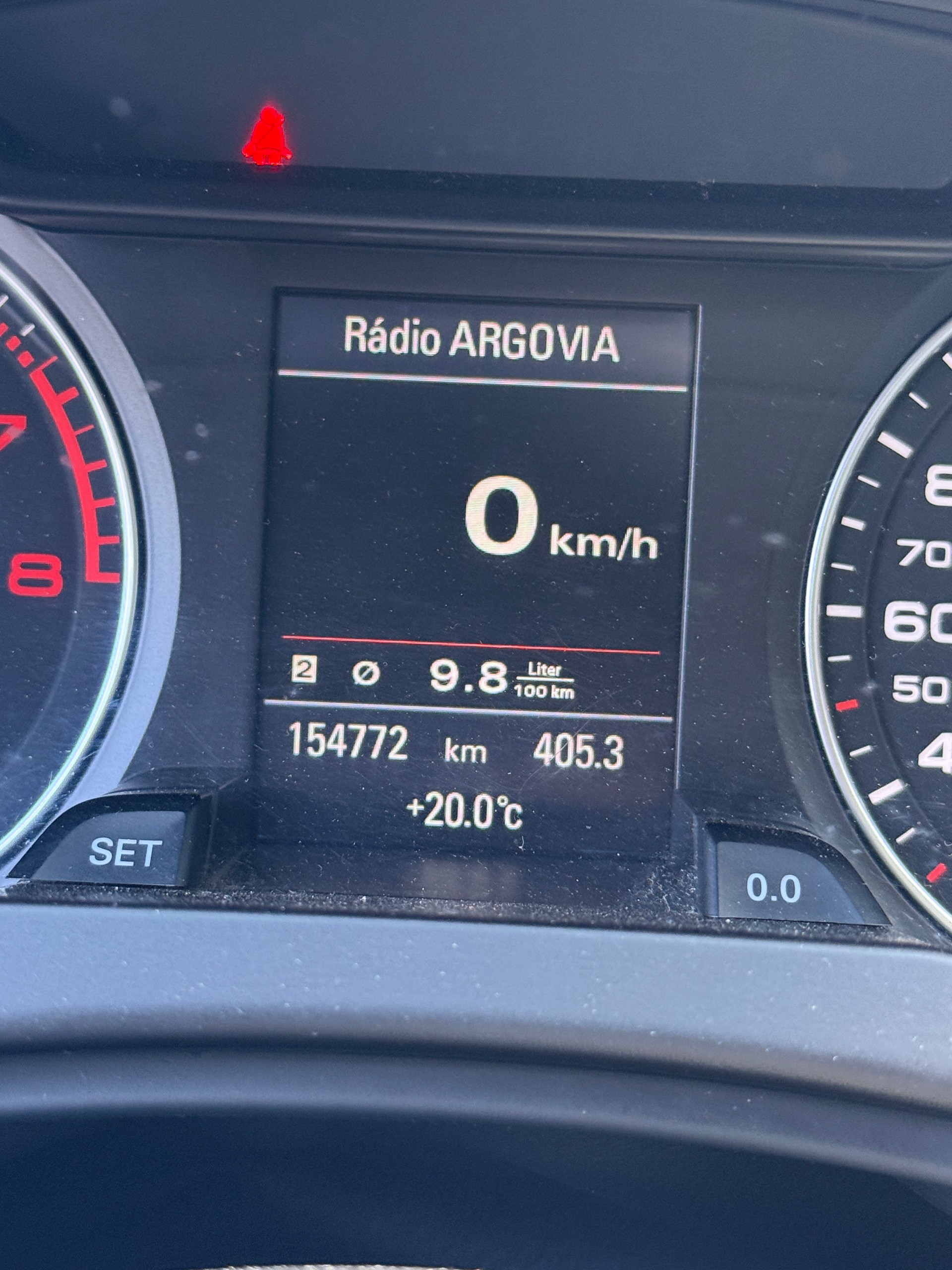 AUDI A4 Avant 2.0 TFSI quattro S-tronic-image-21