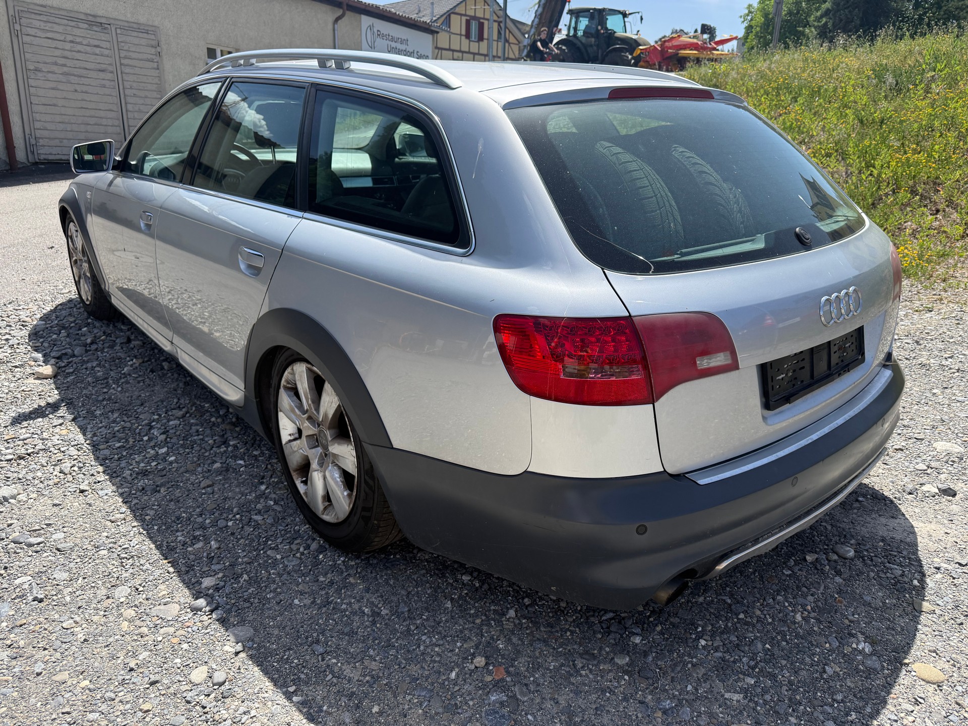 AUDI A6 allroad 3.2 FSI quattro-image-6