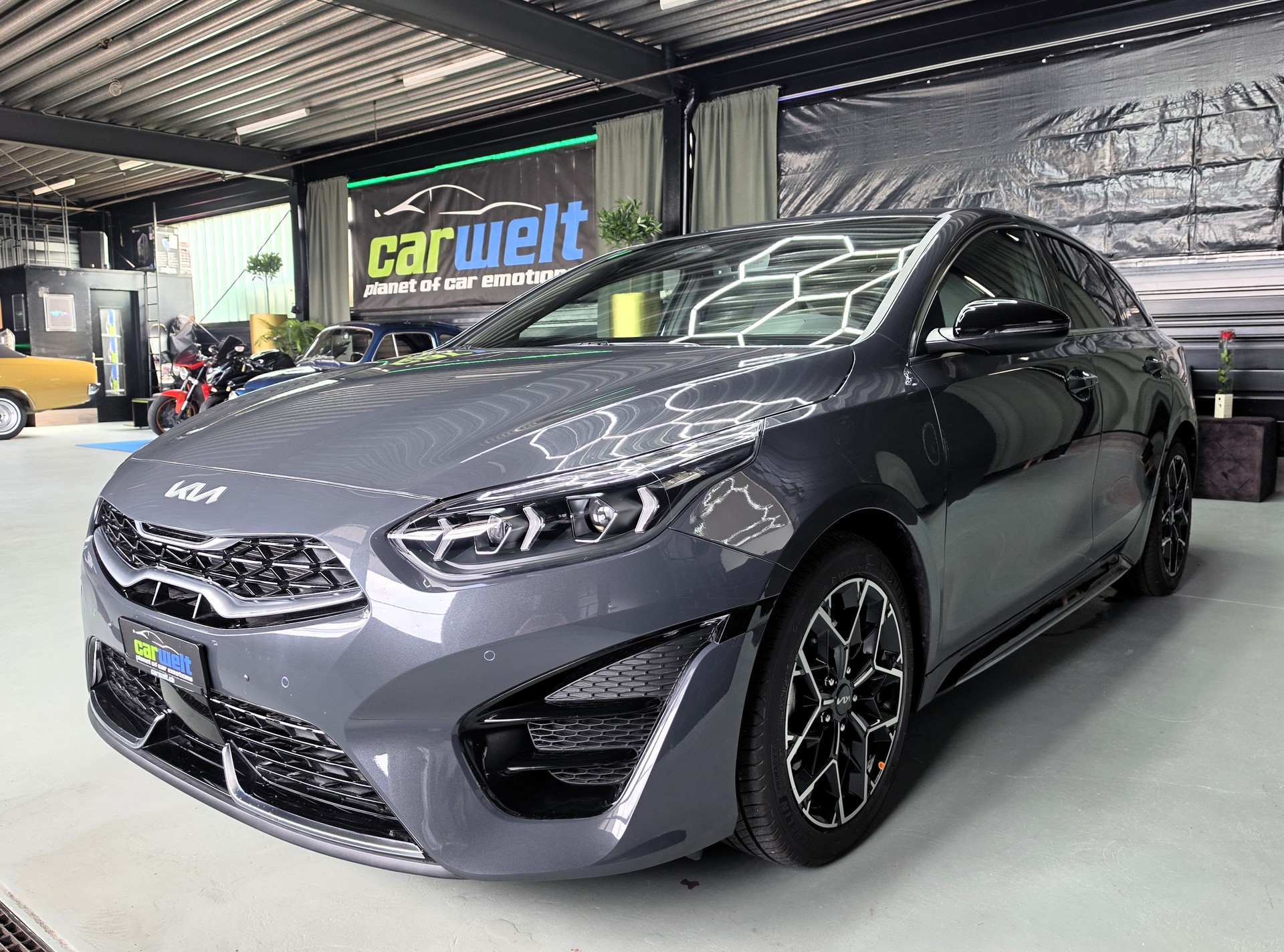 KIA ProCeed 1.5 T-GDi MHEV GT-Line DCT-image-7