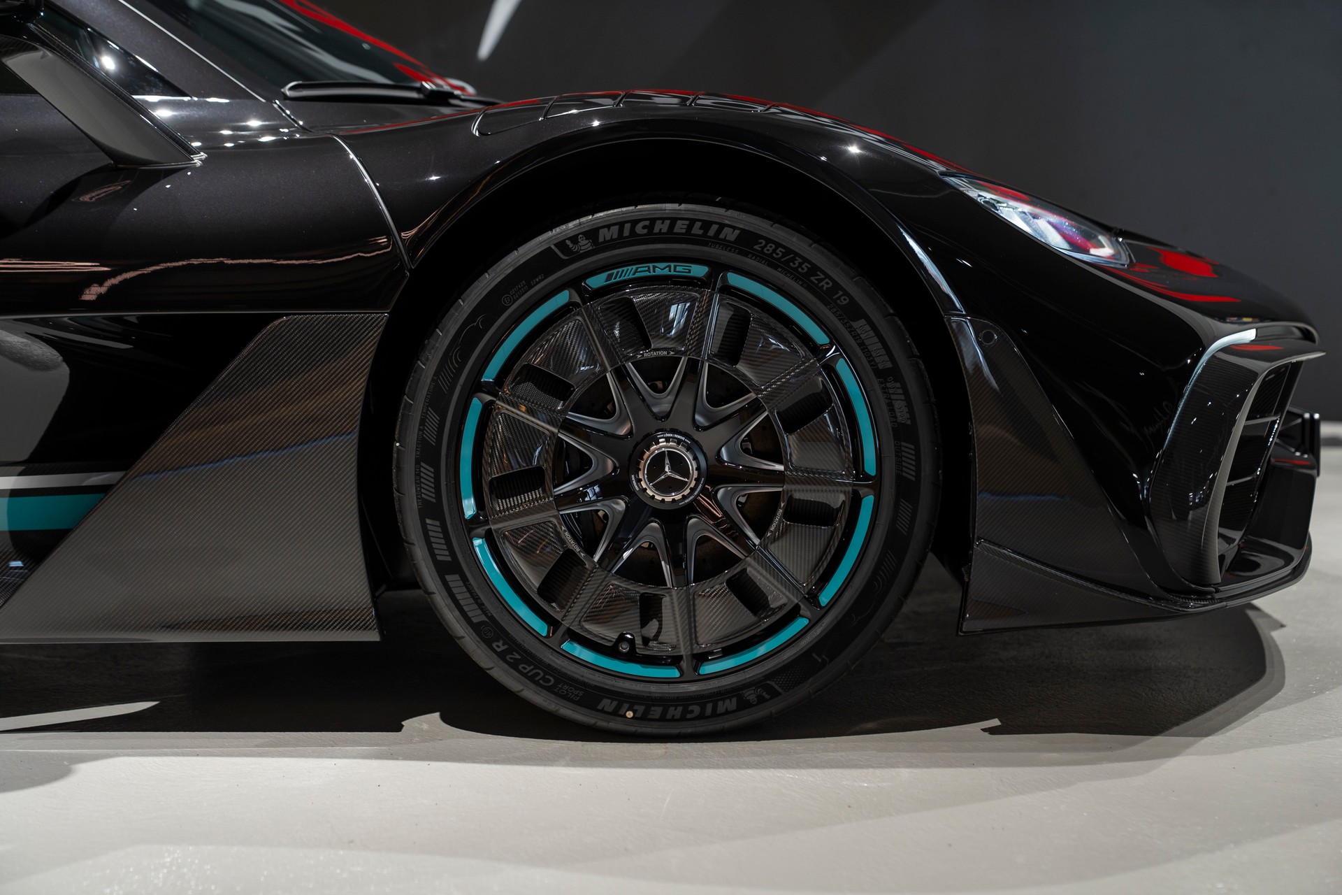 MERCEDES-BENZ AMG One-image-5