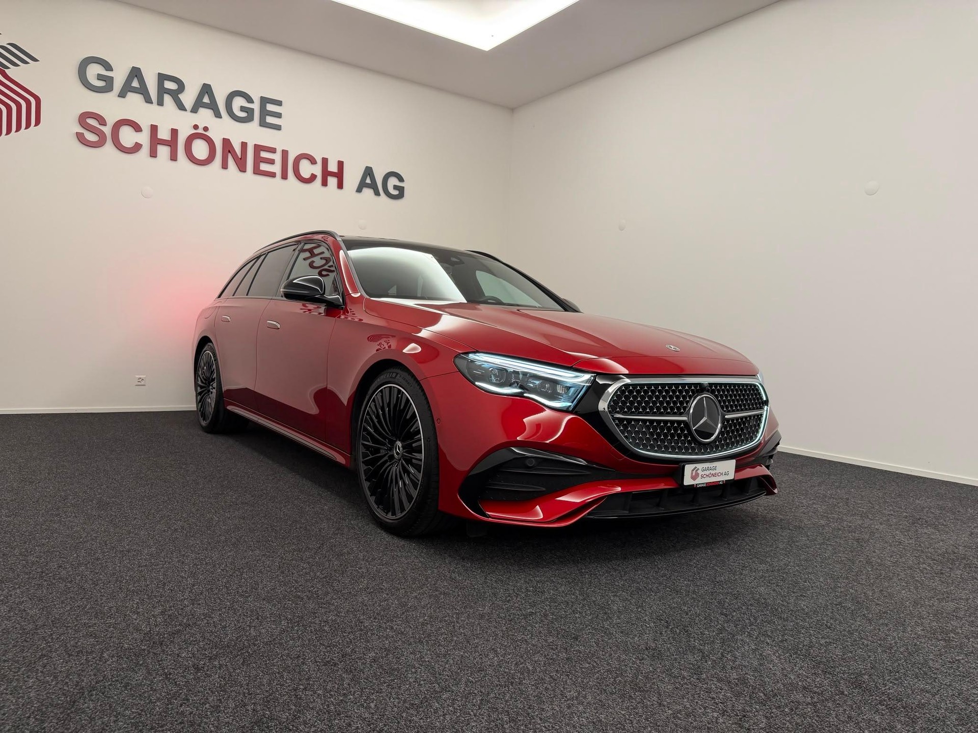 MERCEDES-BENZ E 450 AMG Line 4matic Kombi-image-2