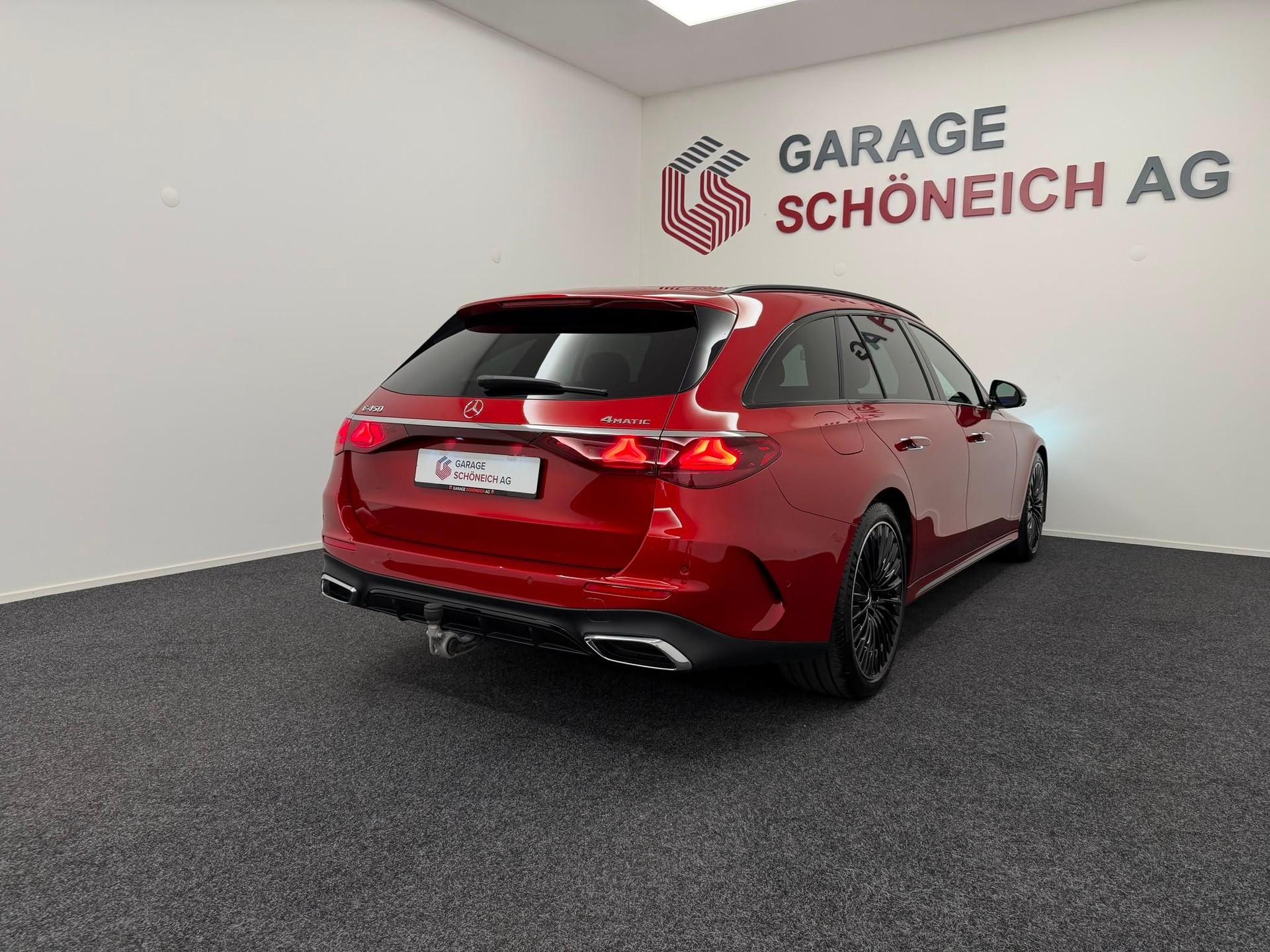 MERCEDES-BENZ E 450 AMG Line 4matic Kombi-image-4