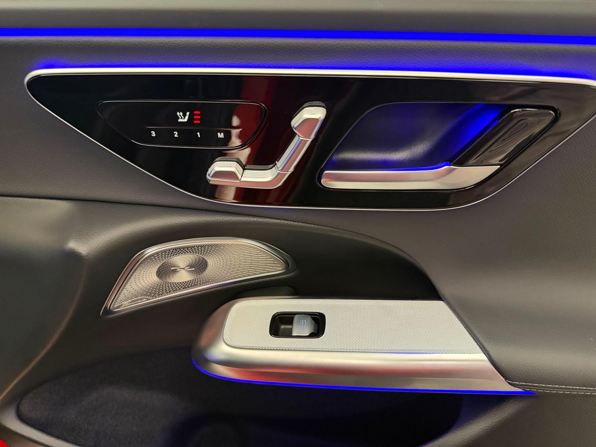 MERCEDES-BENZ E 450 AMG Line 4matic Kombi-image-17