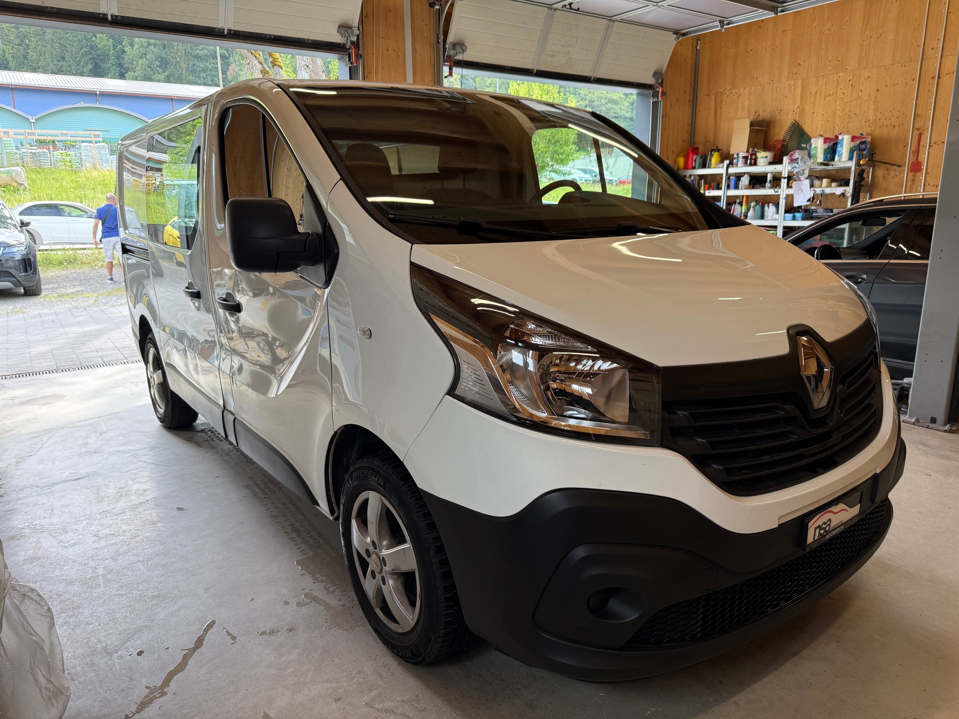 RENAULT Trafic 1.6 ENERGY TwinT. dCi125 2.9t Busin. L1H1-image-2
