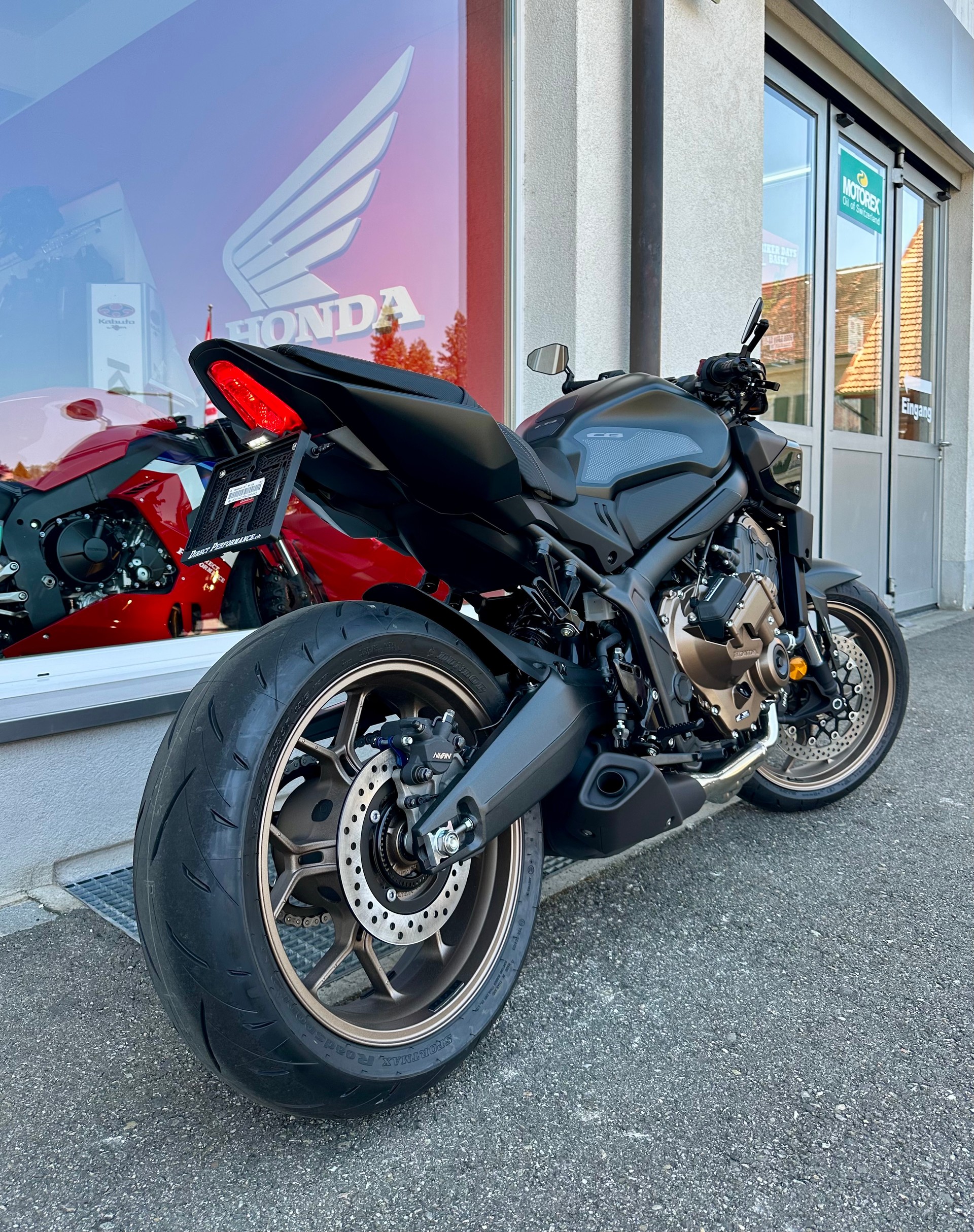 HONDA CB 650 R E-Clutch-showroom-element-3