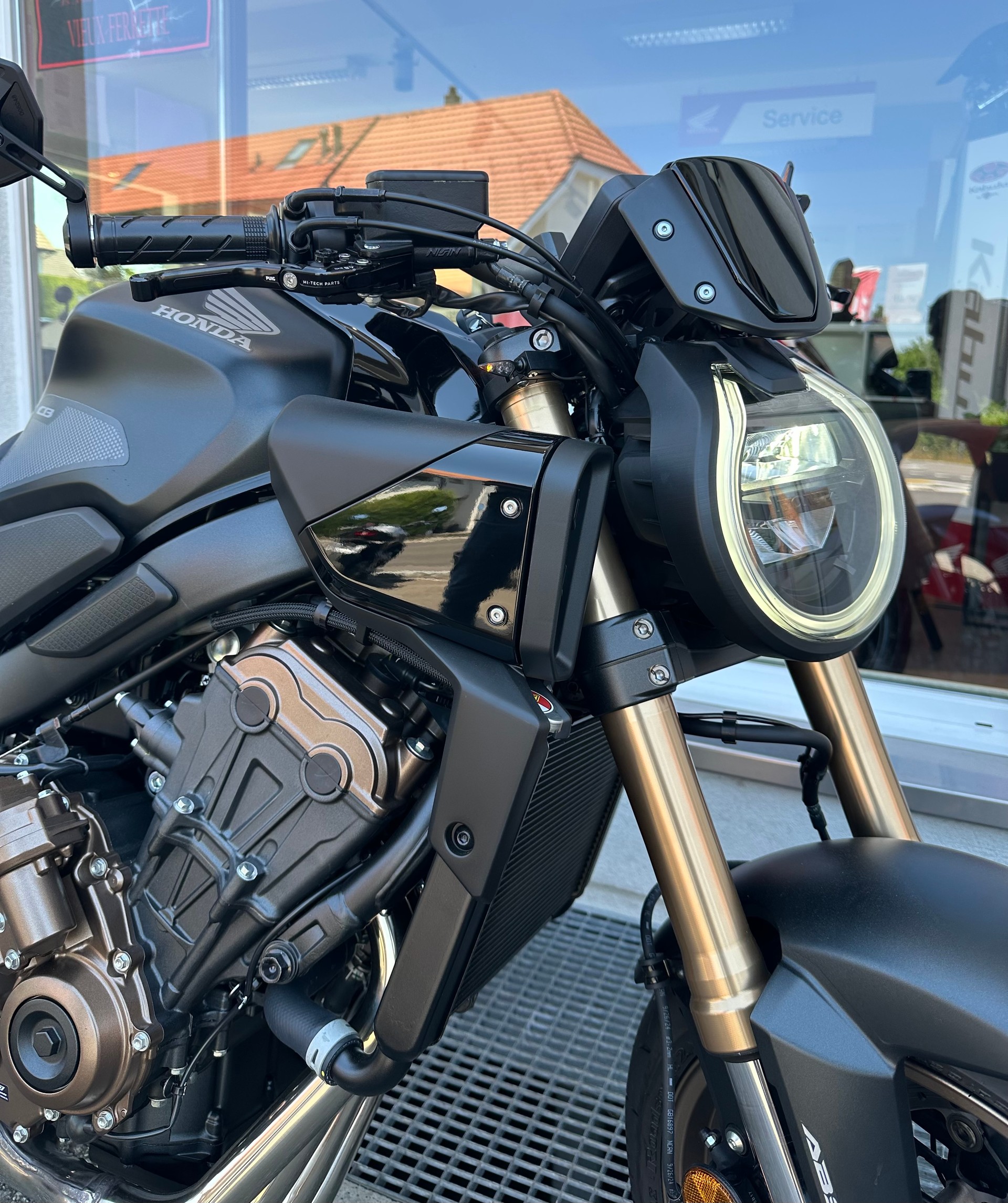 HONDA CB 650 R E-Clutch-showroom-element-1