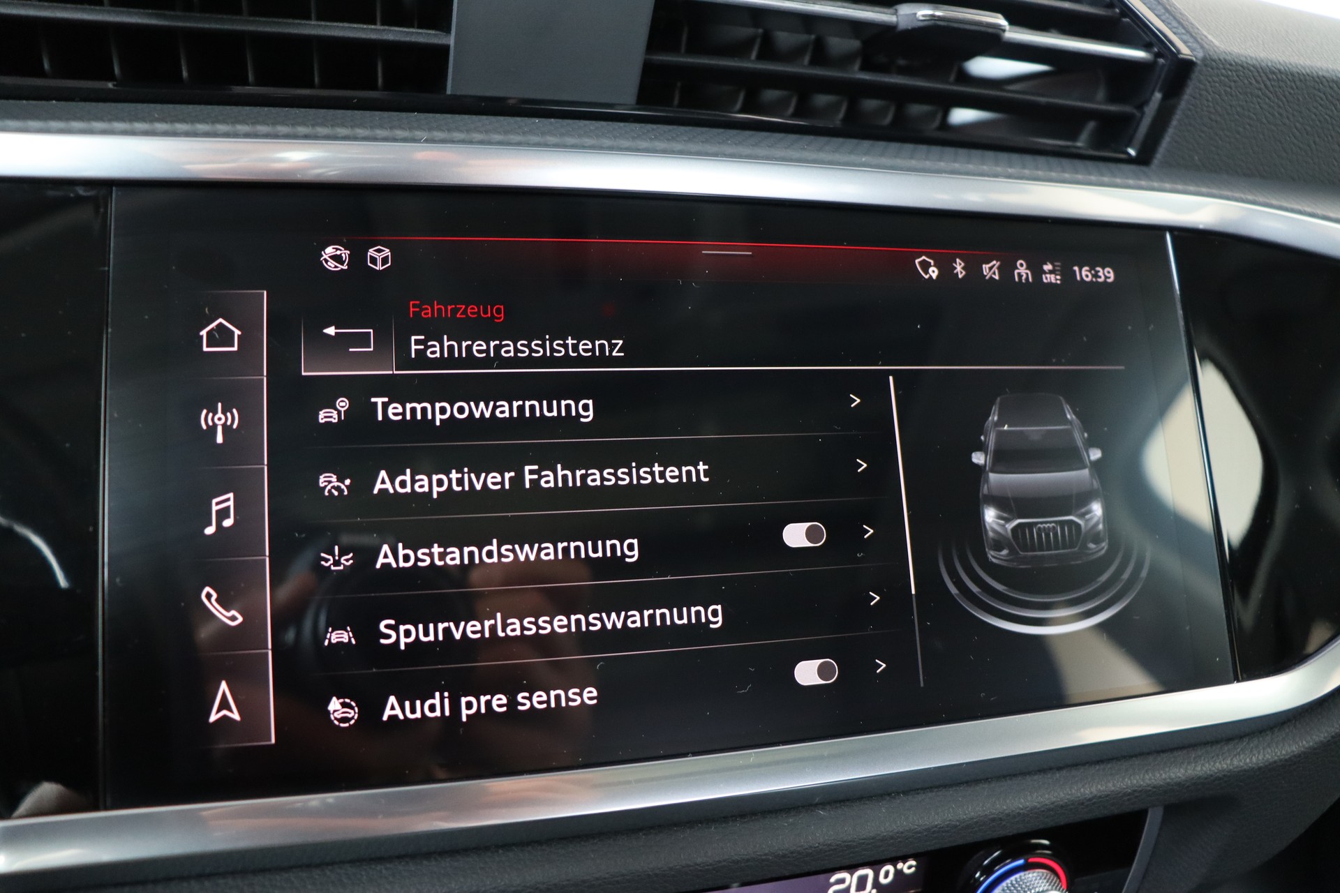 AUDI Q3 35 TDI S line Attraction quattro S-tronic-image-19