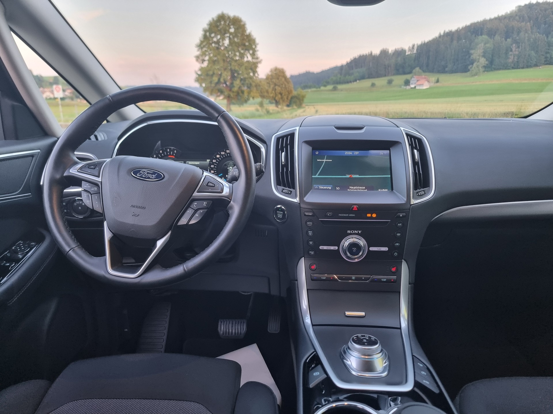 FORD S-Max 2.0 TDCi Titanium Automatic-image-4