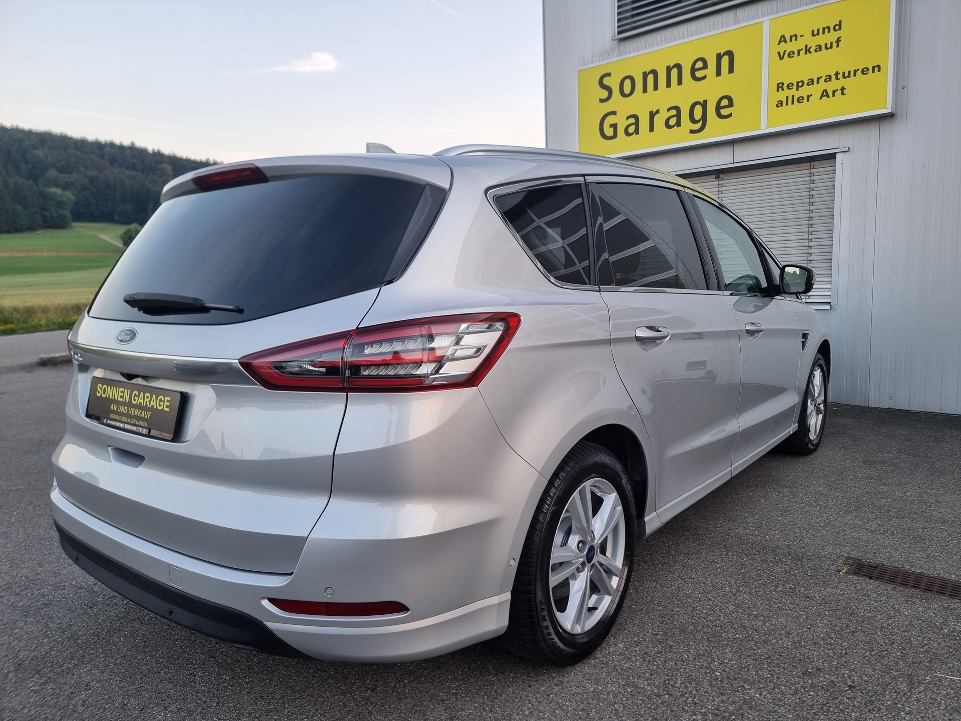 FORD S-Max 2.0 TDCi Titanium Automatic-image-14