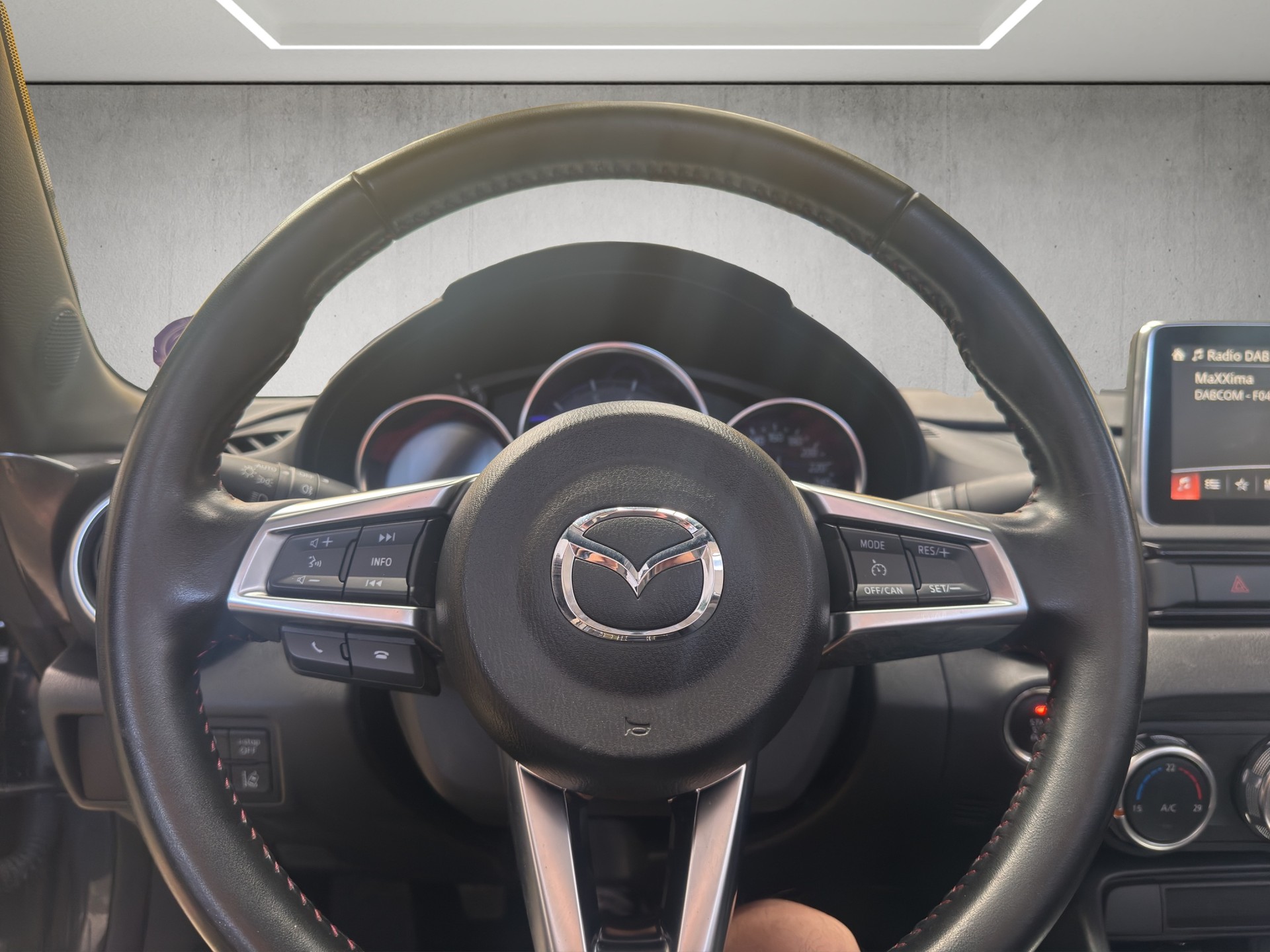 MAZDA MX-5 SKYACTIV-G 160 Revolution-image-7
