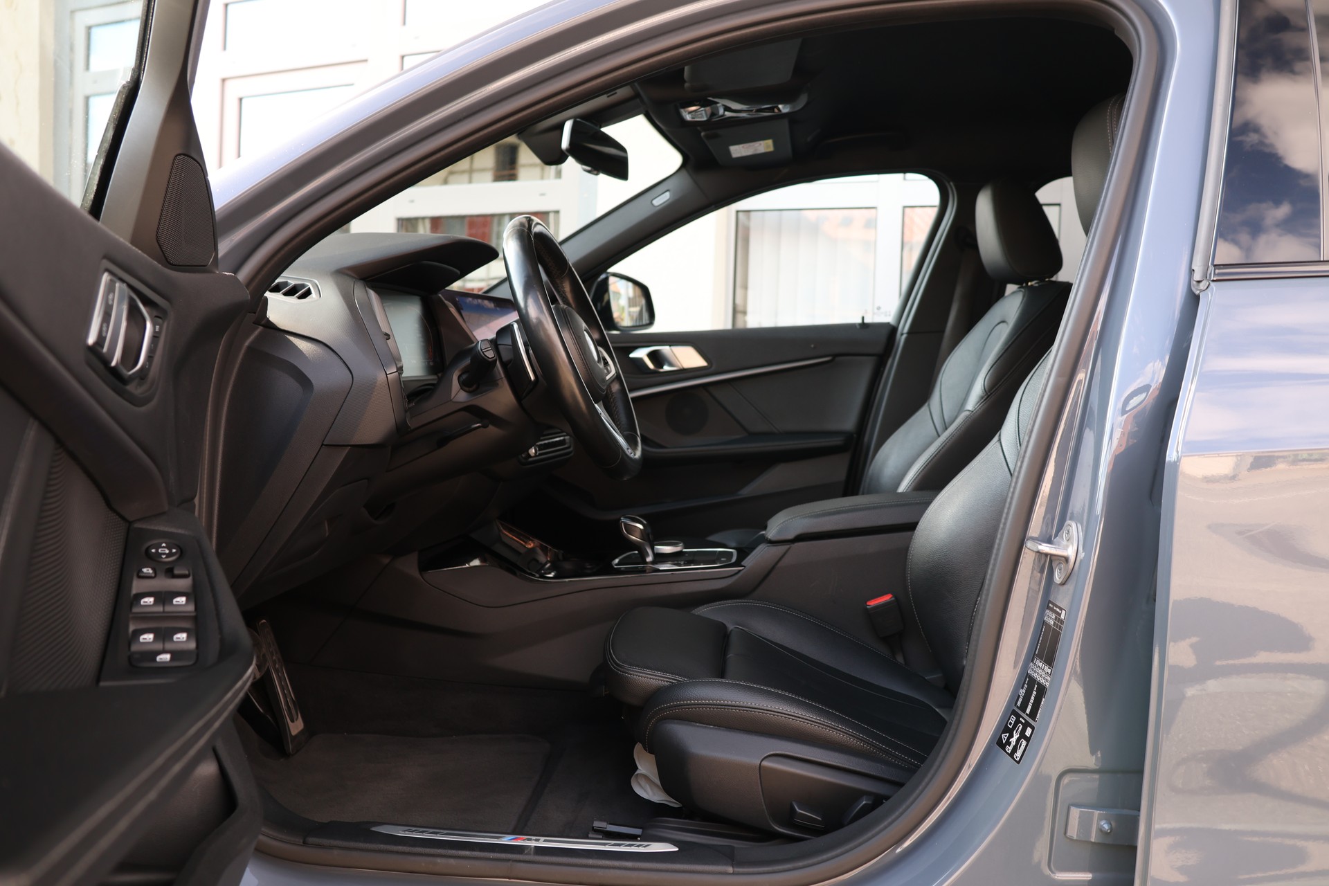 BMW 120d xDrive Steptronic M Sport (CH)-image-8