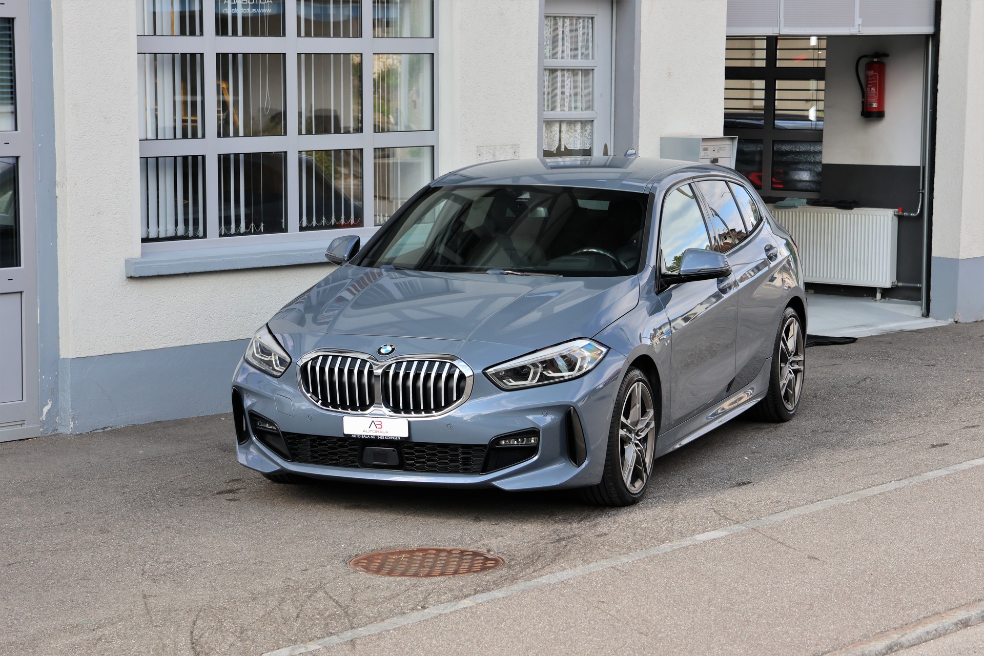 BMW 120d xDrive Steptronic M Sport (CH)-image-0