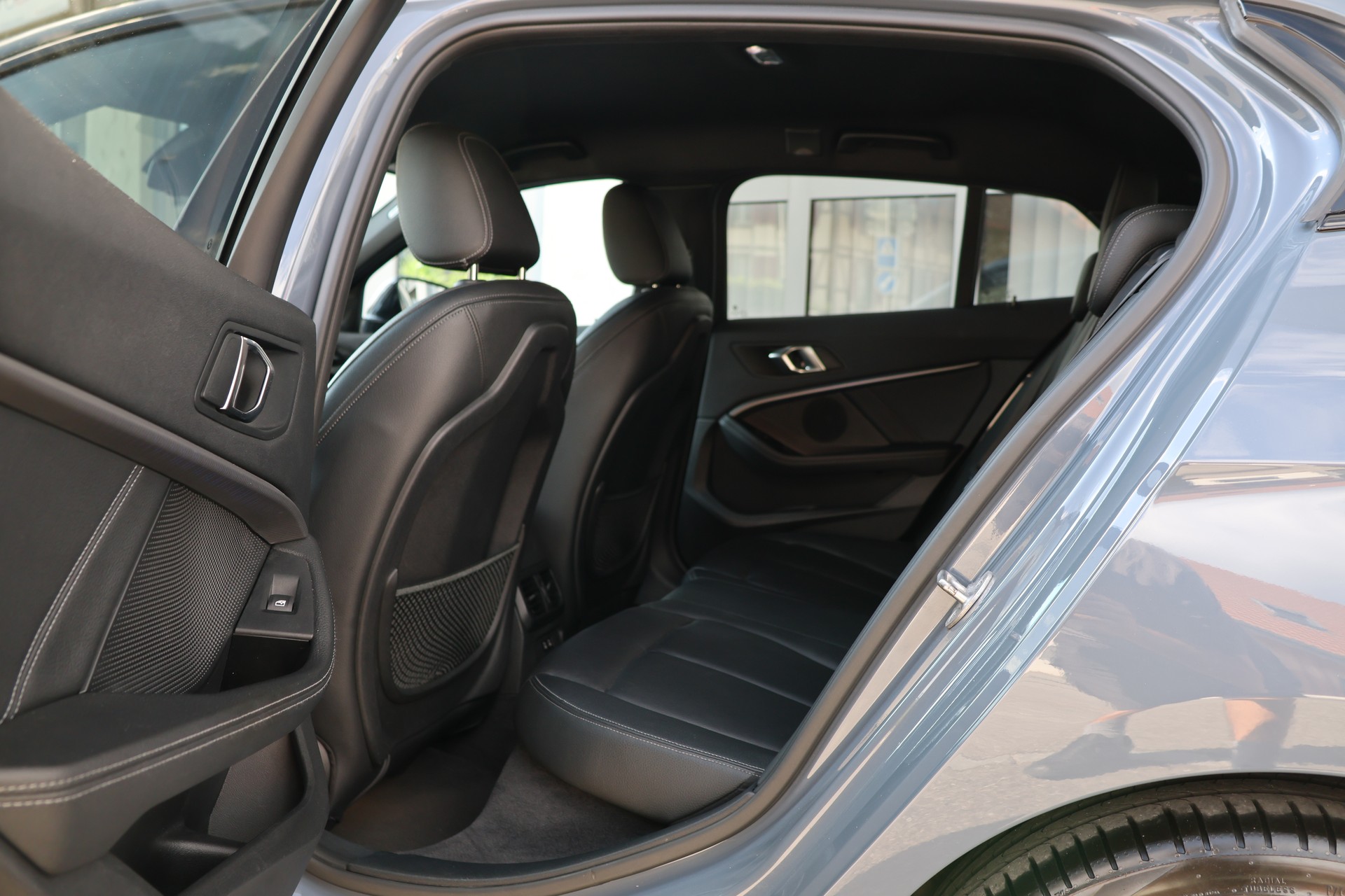 BMW 120d xDrive Steptronic M Sport (CH)-image-11
