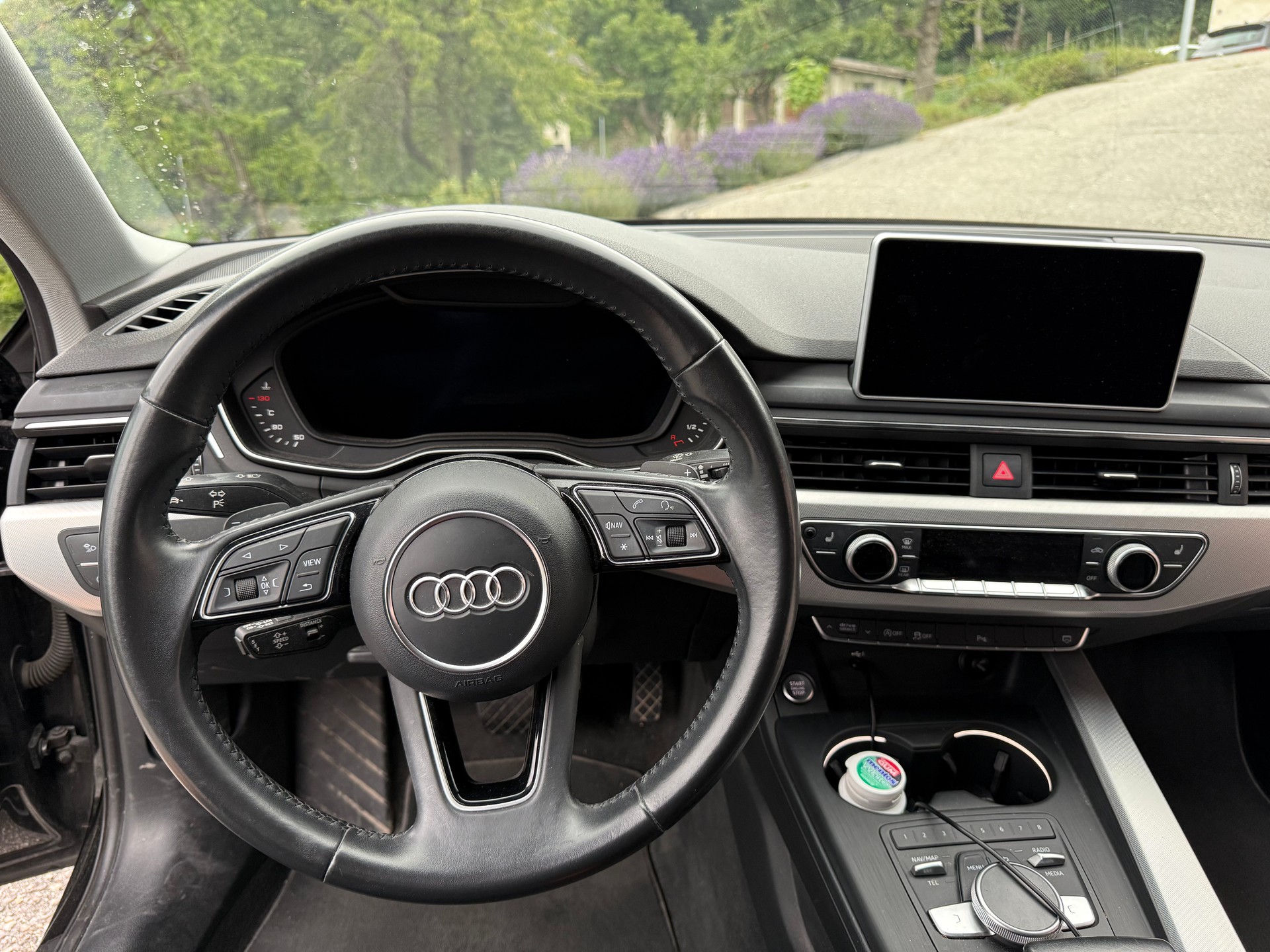AUDI 2.0 TDI 190 quattro S-Tronic-image-3