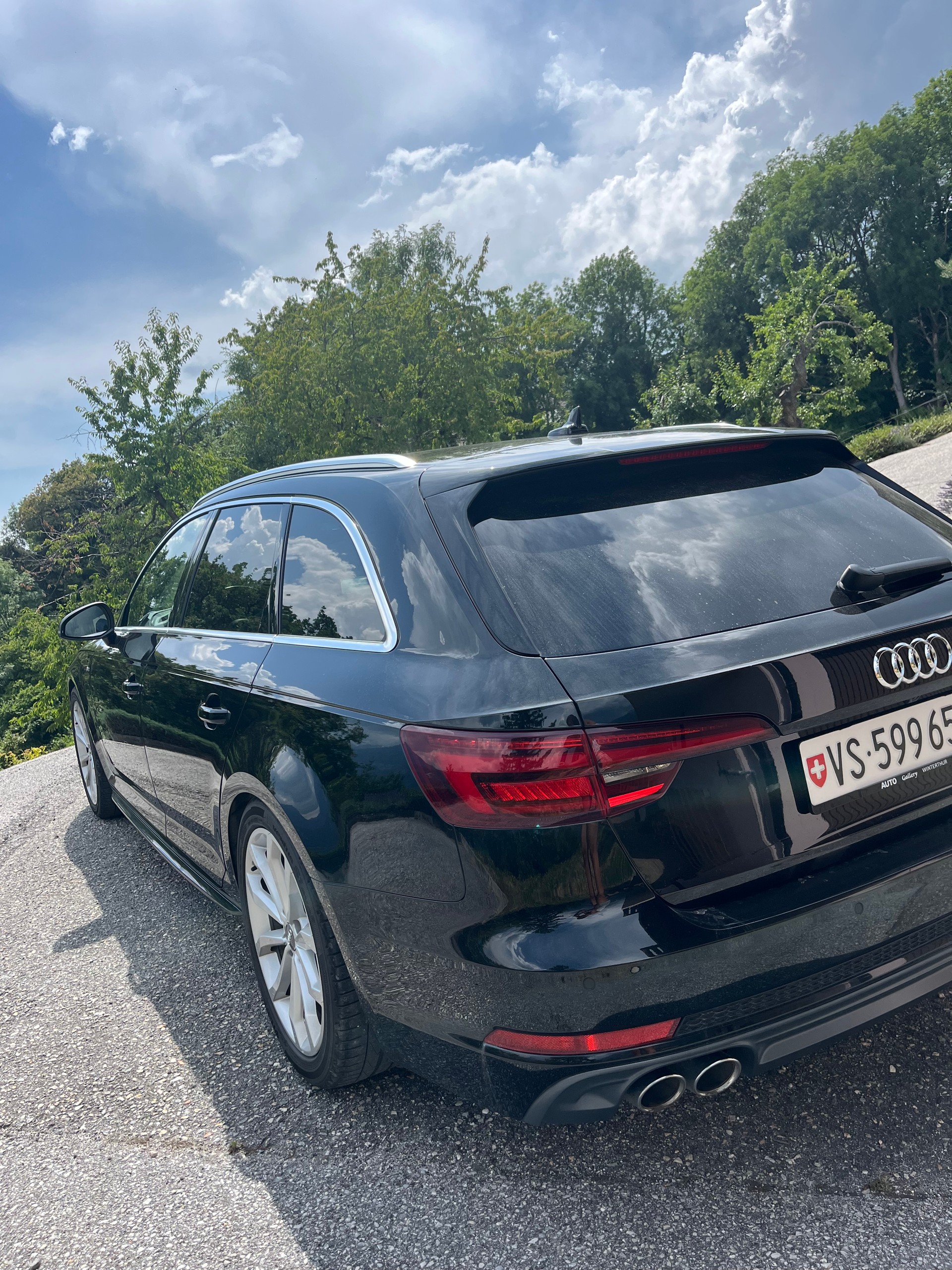 AUDI 2.0 TDI 190 quattro S-Tronic-image-2