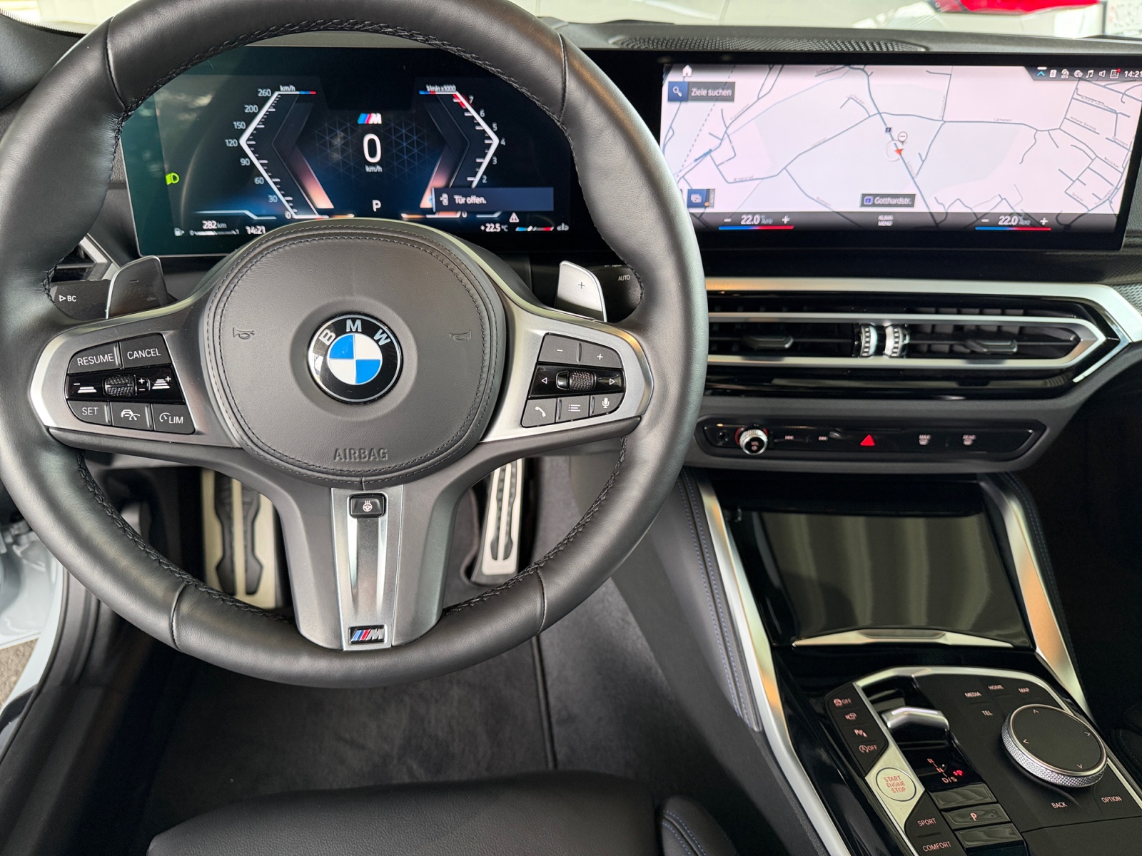 BMW M240i xDrive Coupé-image-11