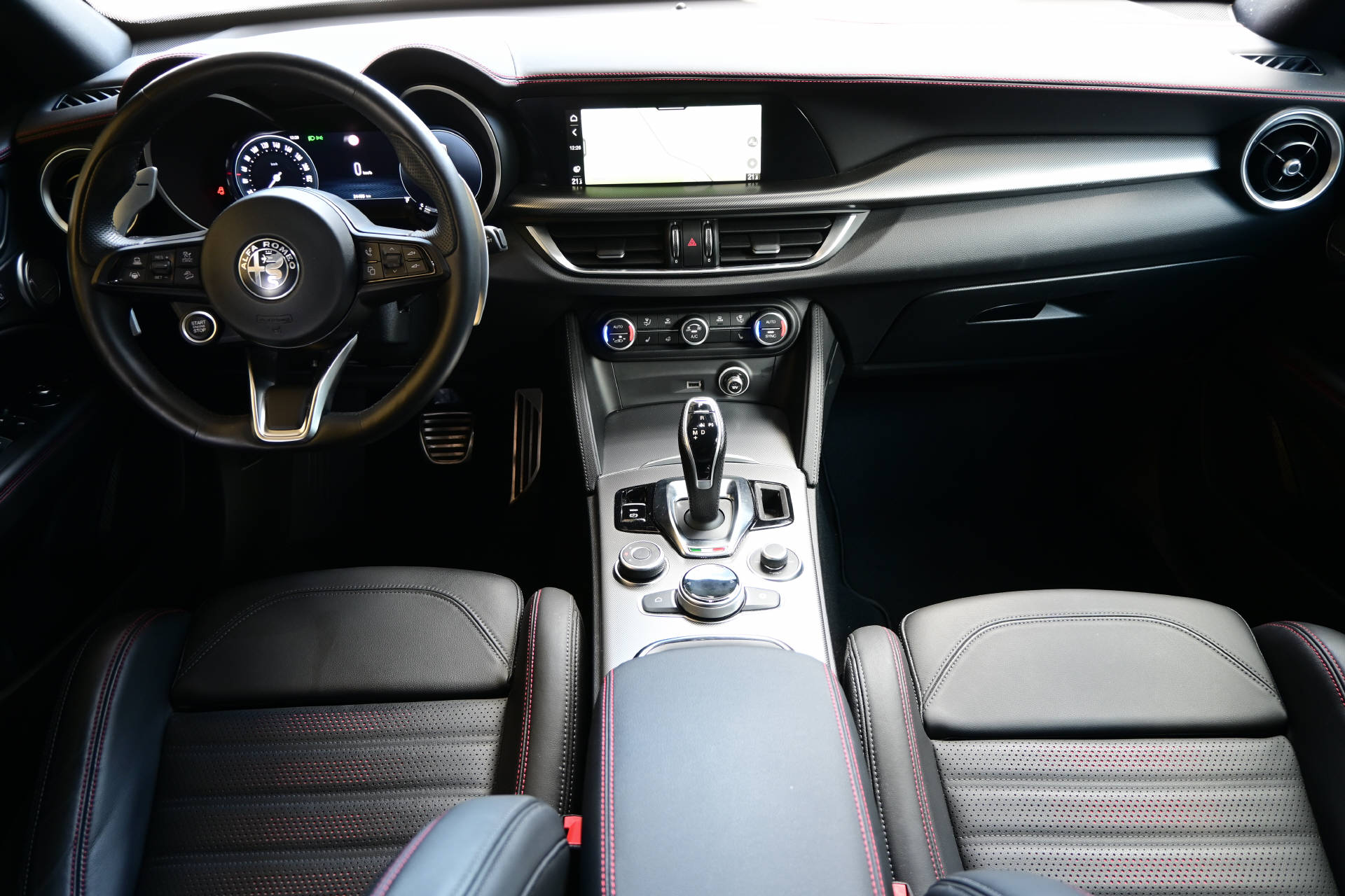 ALFA ROMEO Stelvio 2.0 Q4 280 Tributo Italiano-image-11