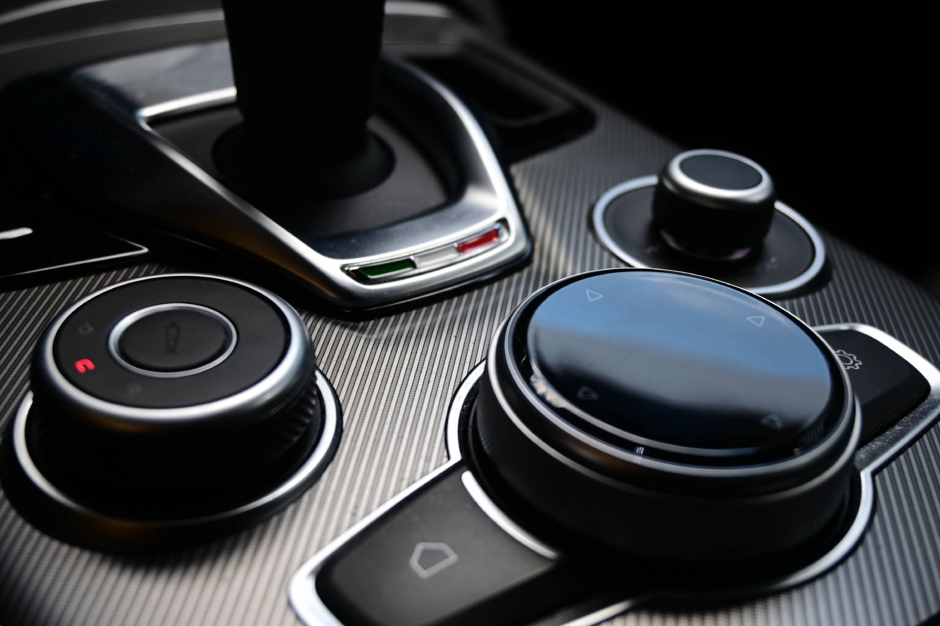 ALFA ROMEO Stelvio 2.0 Q4 280 Tributo Italiano-image-19