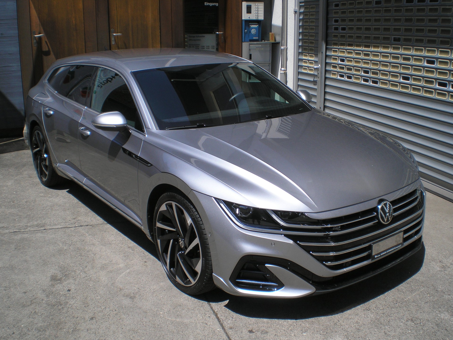 VW Arteon SB 2.0 TSI R-Line 4Motion DSG-image-0