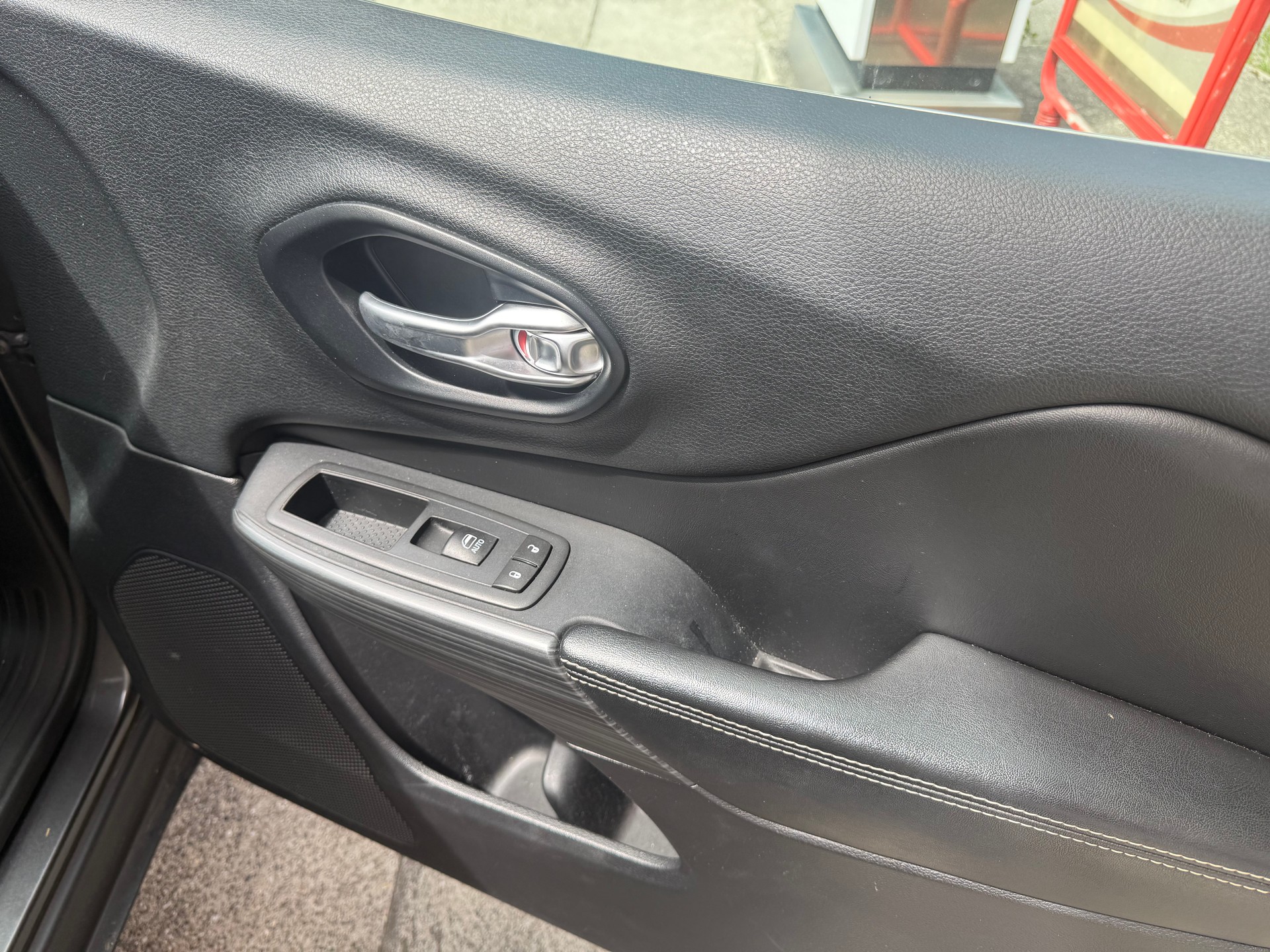 JEEP Cherokee 2.2TD Limited AWD 9ATX AD-image-9