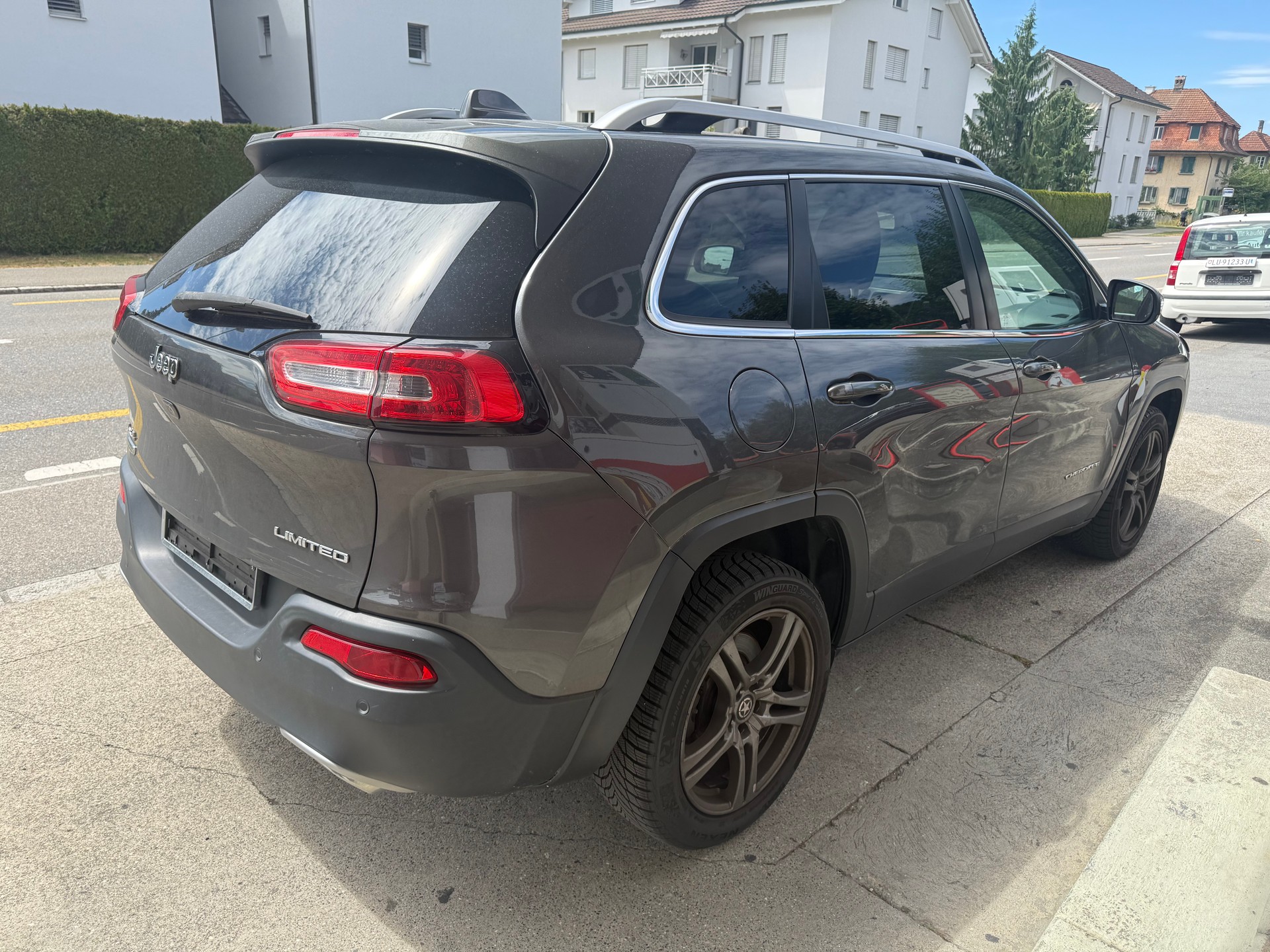 JEEP Cherokee 2.2TD Limited AWD 9ATX AD-image-3