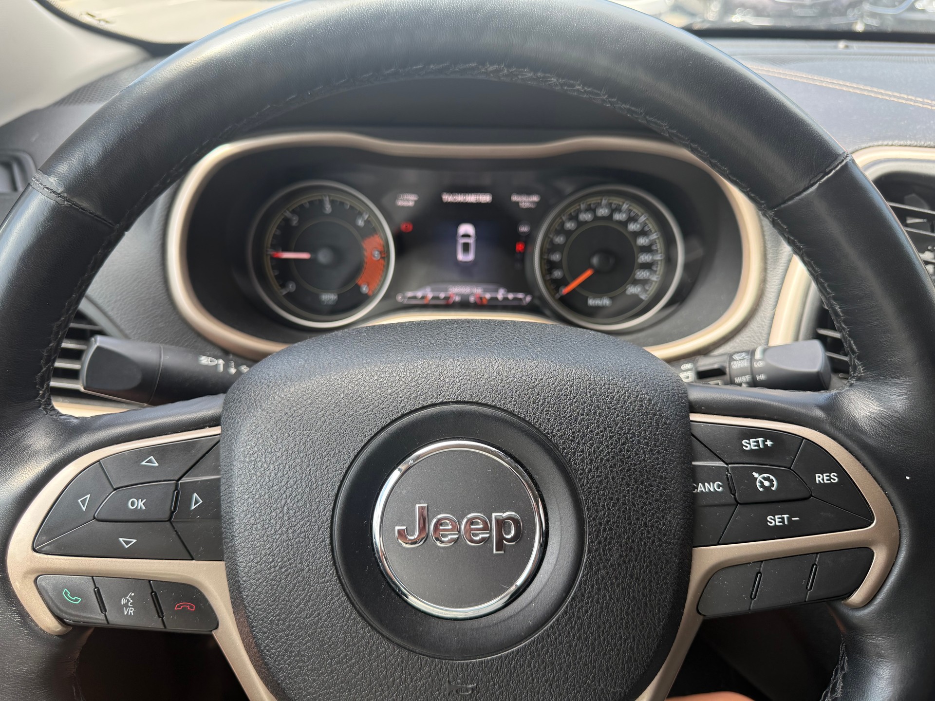 JEEP Cherokee 2.2TD Limited AWD 9ATX AD-image-15