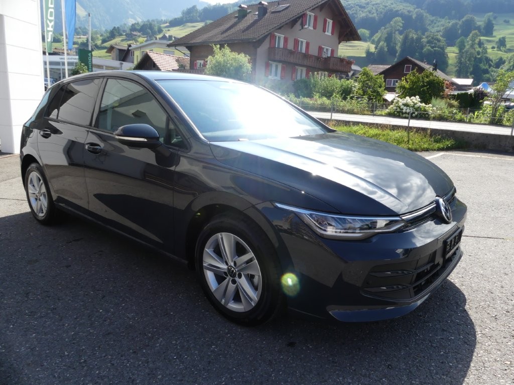 VW Golf 1.5 e TSI mHEV Value DSG-image-4