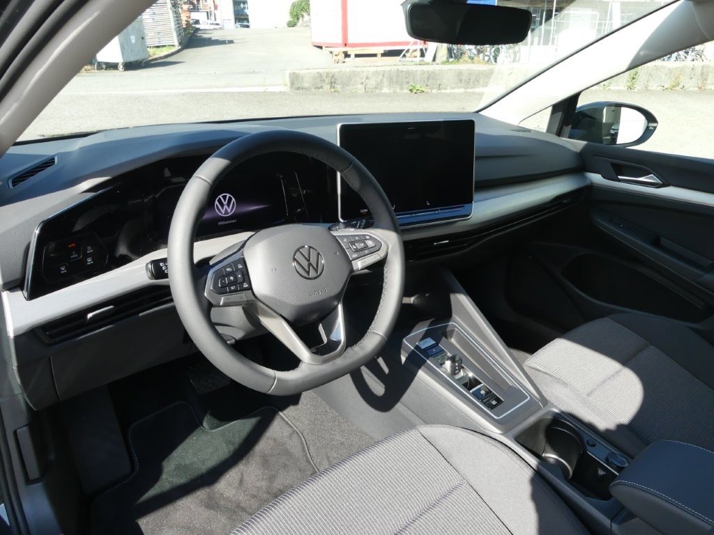 VW Golf 1.5 e TSI mHEV Value DSG-image-6