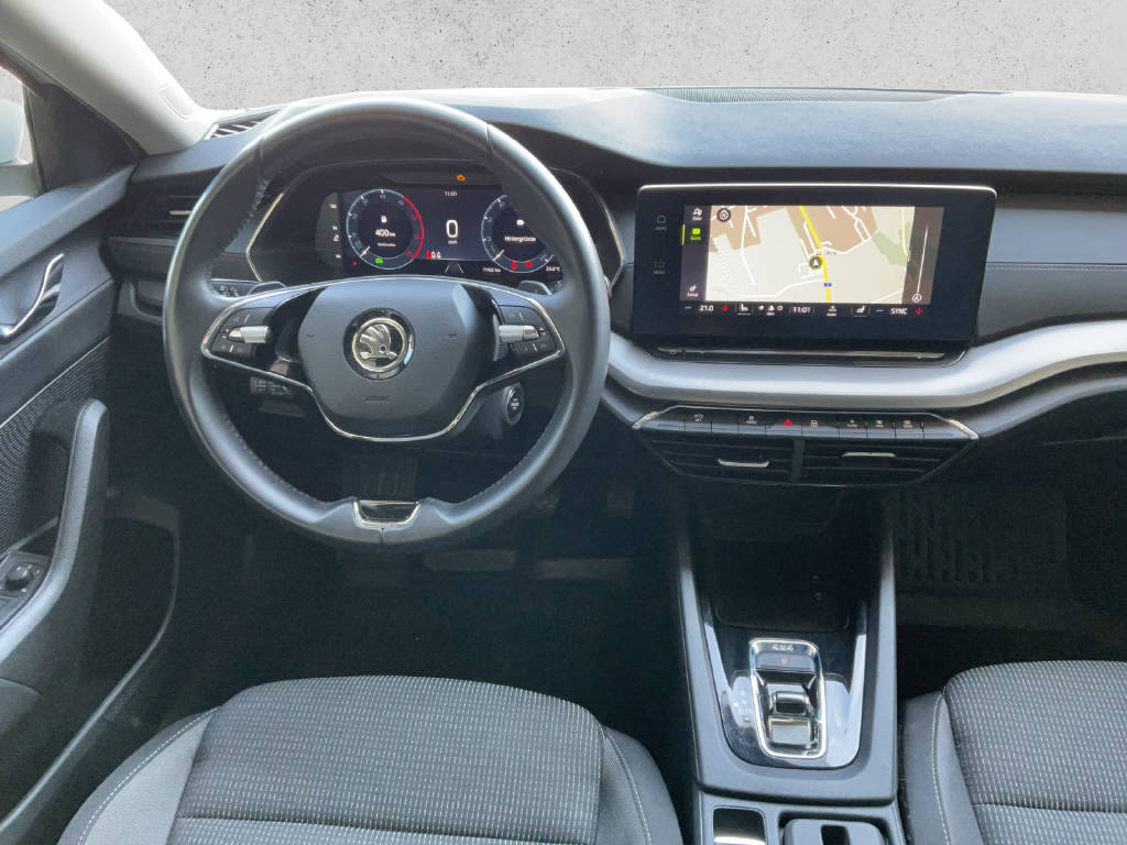 SKODA Octavia Combi 2.0 TDI Ambition 4x4 DSG-image-10