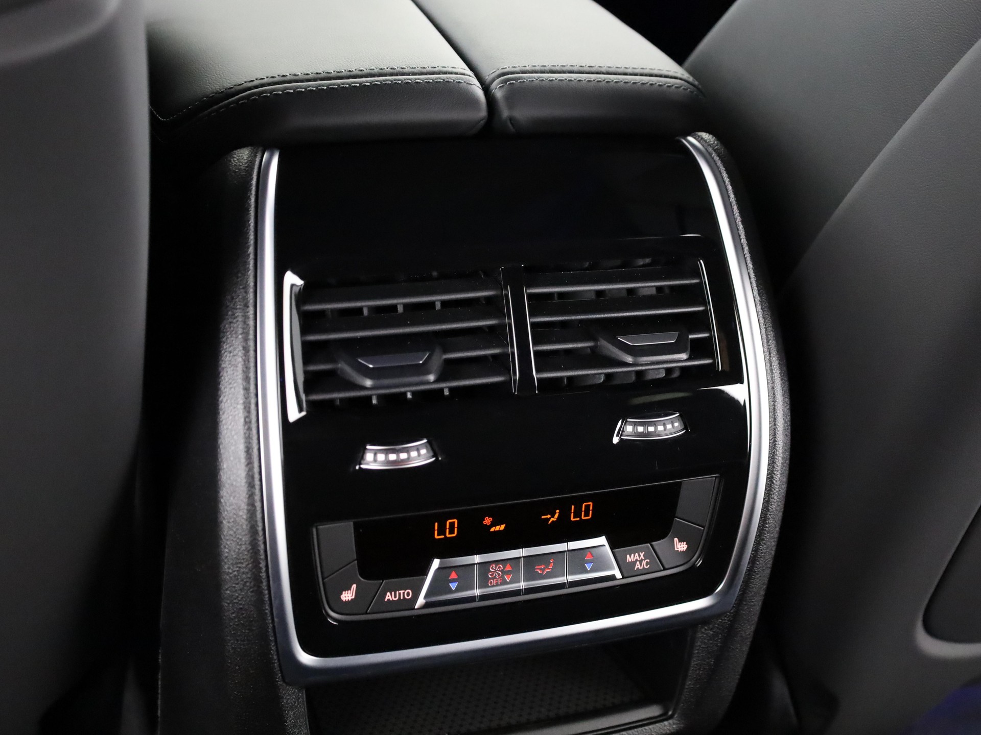 BMW XM Label Plug-in Hybrid-image-21